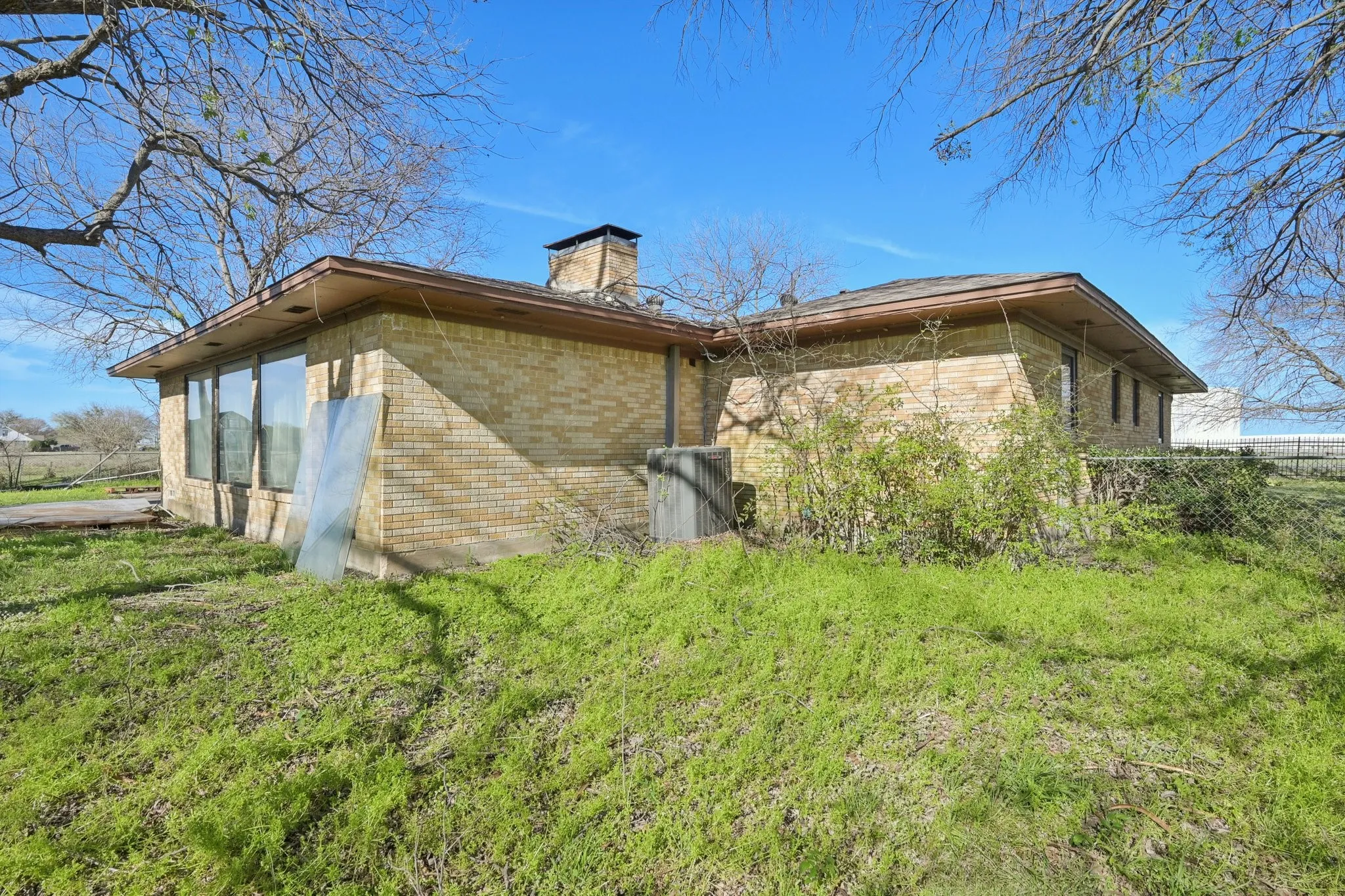 Improved Land For Sale in Dallas County , 611 Ferris Road, Lancaster, Texas 75146, 0, 0, Garage spaces, 0 Sqft, built in 1970, mls#21212411, Real Estate Agent in Lancaster, Homes For Sale in Dallas county, Homes For Sale in Lancaster, Realtor in Lancaster Texas, Real Estate Brokerage Independent Realty Texas, Luminita Cordes Realtor