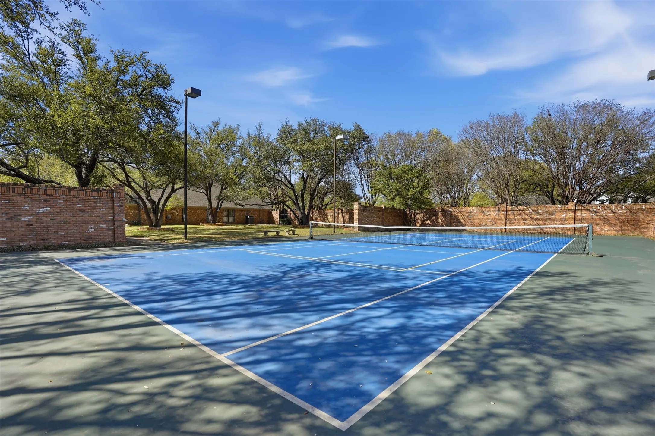 Single Family Residence For Sale in Johnson County , 1005 Hemphill Drive, Cleburne, Texas 76033, 5 Bedroom, 4 Bathroom, 5 Garage spaces, 4,903 Sqft, built in 1985, Preowned, mls#21214636, Real Estate Agent in Cleburne, Homes For Sale in Johnson county, Homes For Sale in Cleburne, Realtor in Cleburne Texas, Real Estate Brokerage Independent Realty Texas, Luminita Cordes Realtor