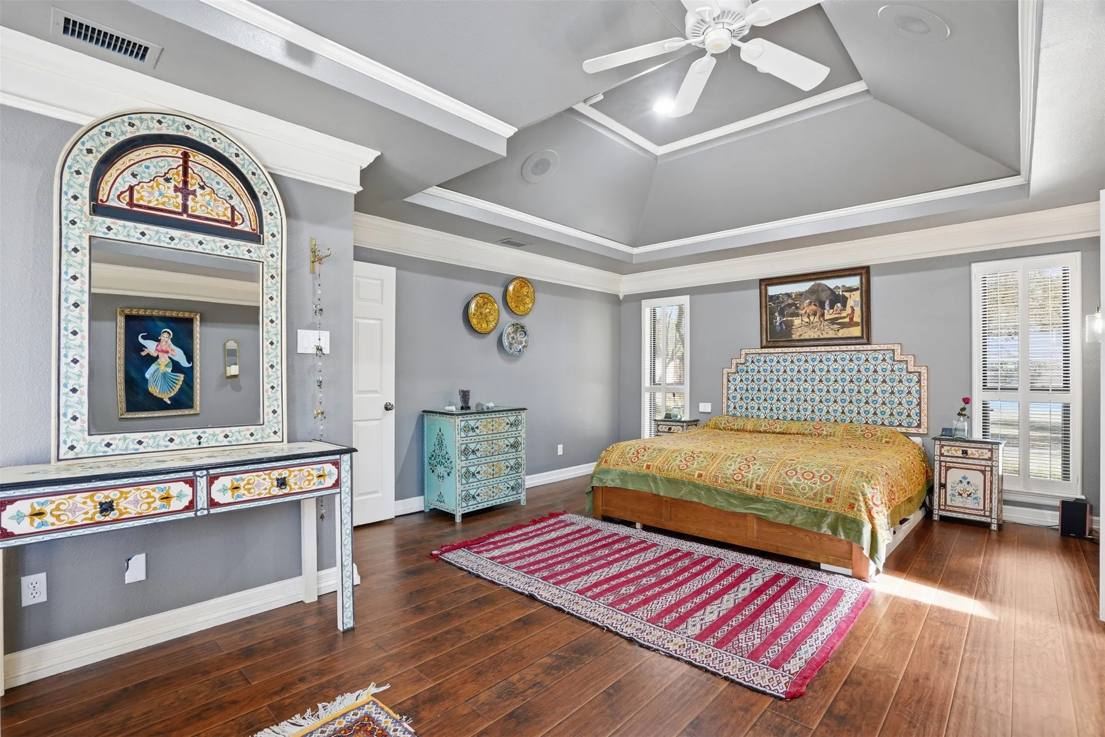Single Family Residence For Sale in Johnson County , 1005 Hemphill Drive, Cleburne, Texas 76033, 5 Bedroom, 4 Bathroom, 5 Garage spaces, 4,903 Sqft, built in 1985, Preowned, mls#21214636, Real Estate Agent in Cleburne, Homes For Sale in Johnson county, Homes For Sale in Cleburne, Realtor in Cleburne Texas, Real Estate Brokerage Independent Realty Texas, Luminita Cordes Realtor