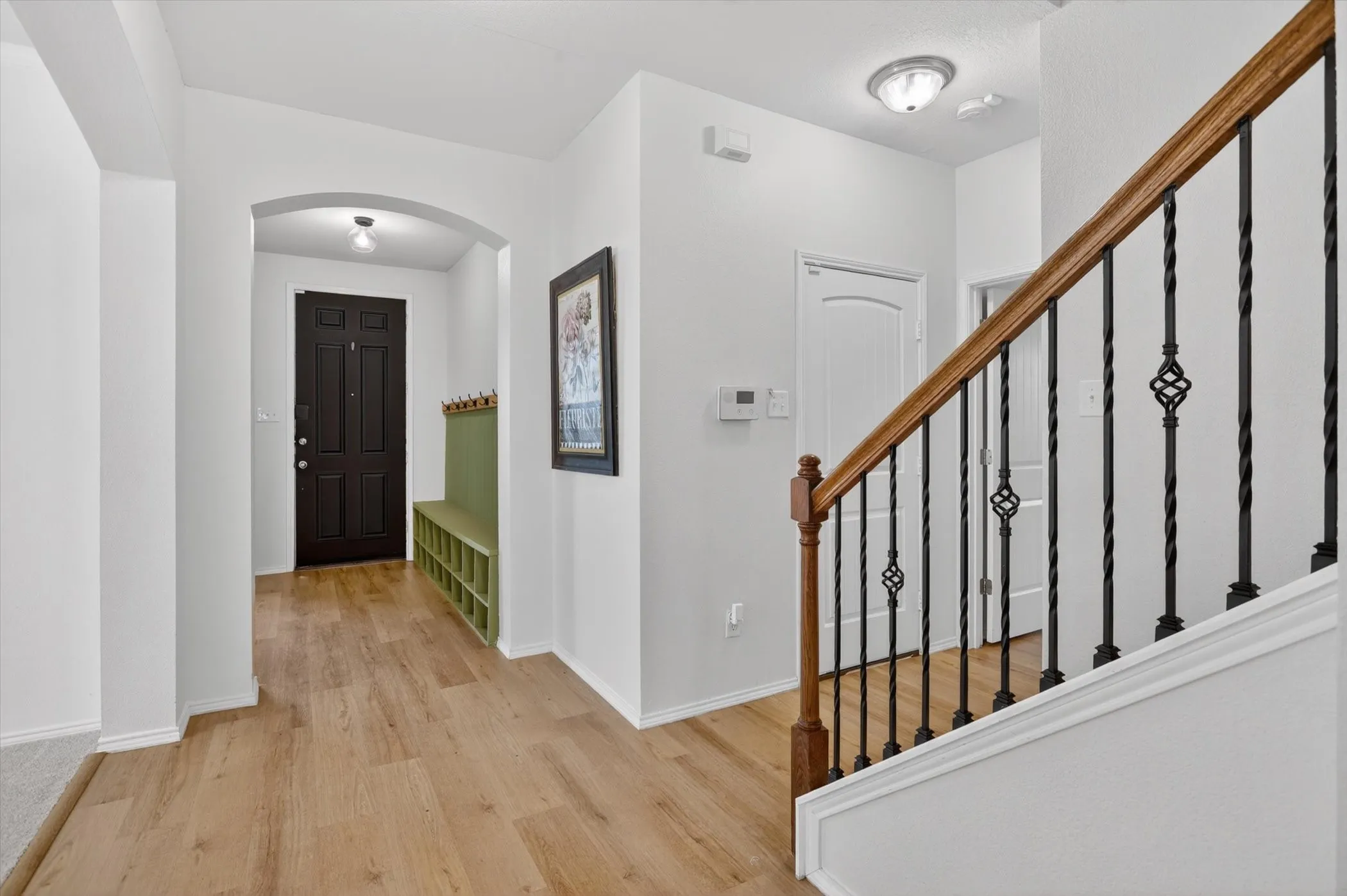 Single Family Residence For Sale in Denton County , 1627 Kawati Way, Krum, Texas 76249, 3 Bedroom, 3 Bathroom, 2 Garage spaces, 2,569 Sqft, built in 2013, Preowned, mls#21210625, Real Estate Agent in Krum, Homes For Sale in Denton county, Homes For Sale in Krum, Realtor in Krum Texas, Real Estate Brokerage Independent Realty Texas, Luminita Cordes Realtor