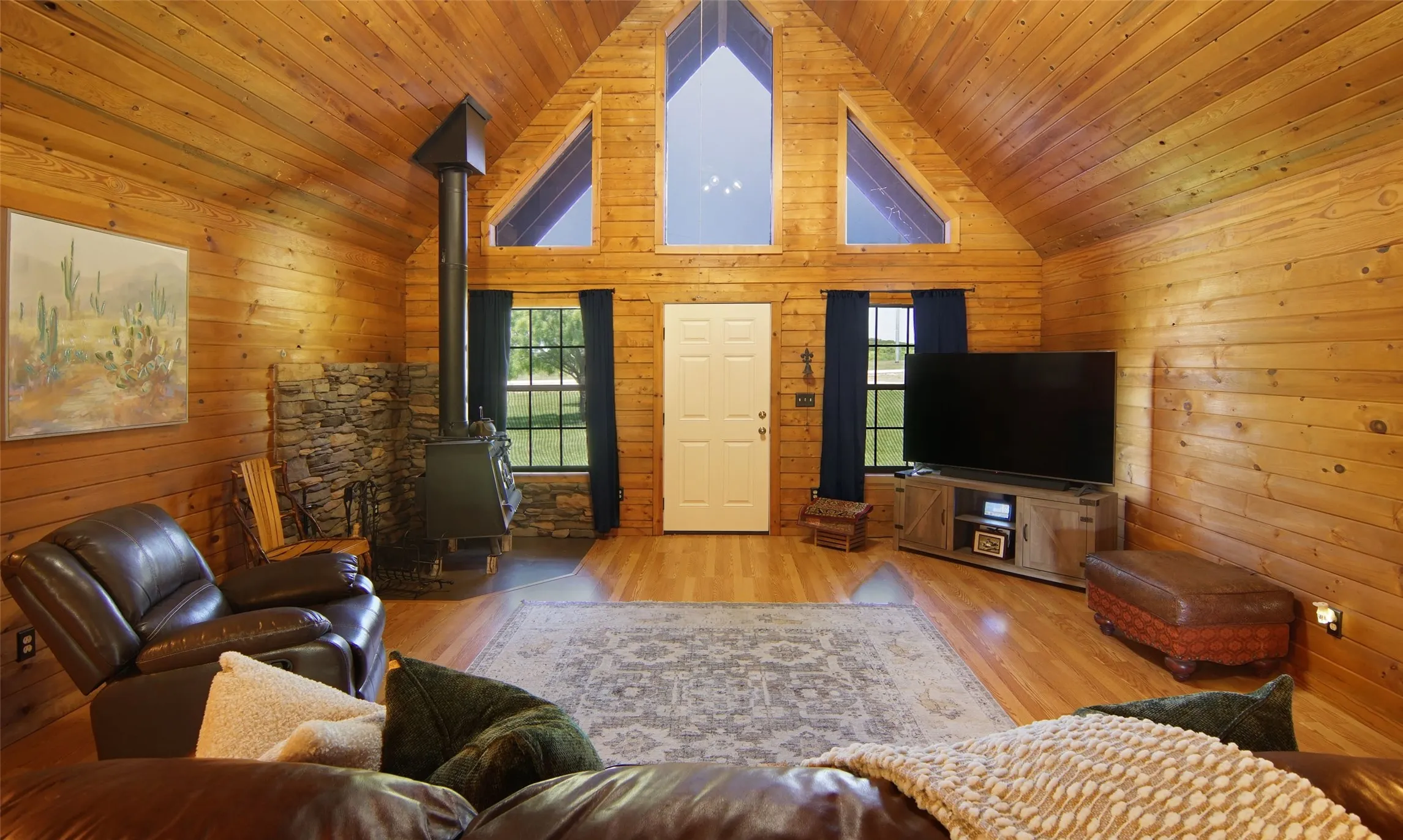 Single Family Residence For Sale in Palo Pinto County , 1222 Canyon Wren Loop, Possum Kingdom Lake, Texas 76449, 4 Bedroom, 2 Bathroom, 6 Garage spaces, 2,360 Sqft, built in 2010, Preowned, Price $535,000, mls#21214786, Real Estate Agent in Possum Kingdom Lake, Homes For Sale in Palo Pinto county, Homes For Sale in Possum Kingdom Lake, Realtor in Possum Kingdom Lake Texas, Real Estate Brokerage Independent Realty Texas, Luminita Cordes Realtor