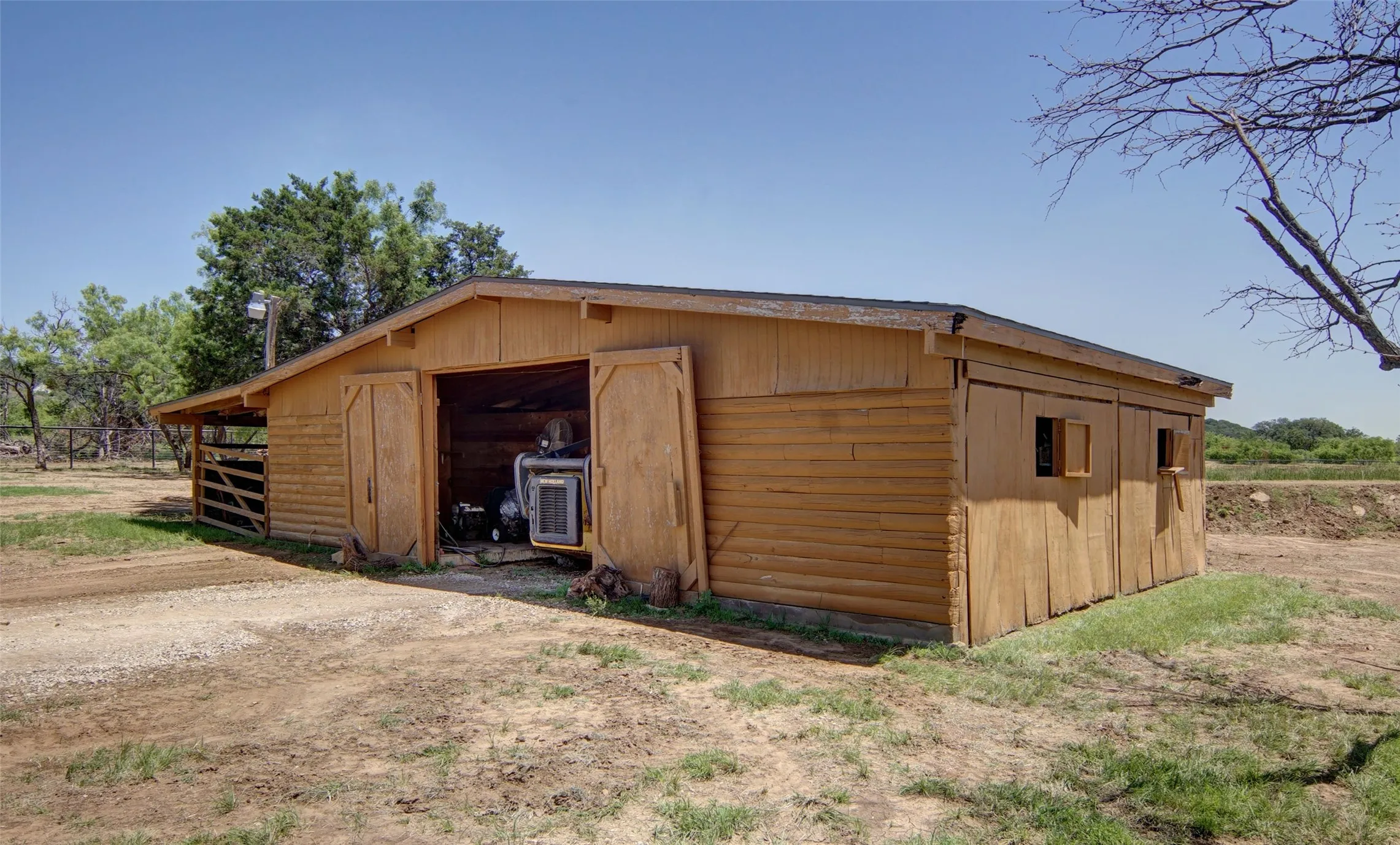 3 headstall barn