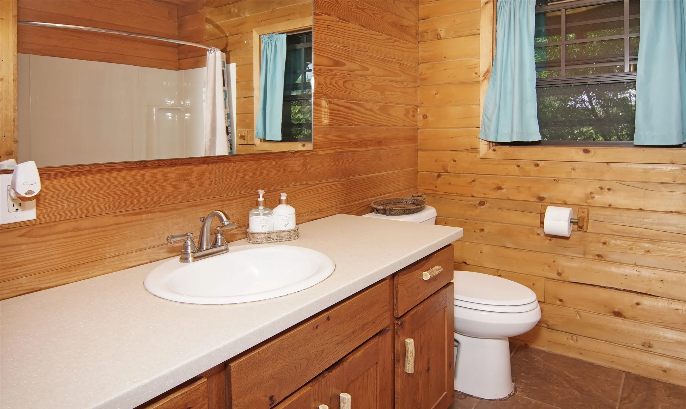 Single Family Residence For Sale in Palo Pinto County , 1222 Canyon Wren Loop, Possum Kingdom Lake, Texas 76449, 4 Bedroom, 2 Bathroom, 6 Garage spaces, 2,360 Sqft, built in 2010, Preowned, Price $535,000, mls#21214786, Real Estate Agent in Possum Kingdom Lake, Homes For Sale in Palo Pinto county, Homes For Sale in Possum Kingdom Lake, Realtor in Possum Kingdom Lake Texas, Real Estate Brokerage Independent Realty Texas, Luminita Cordes Realtor