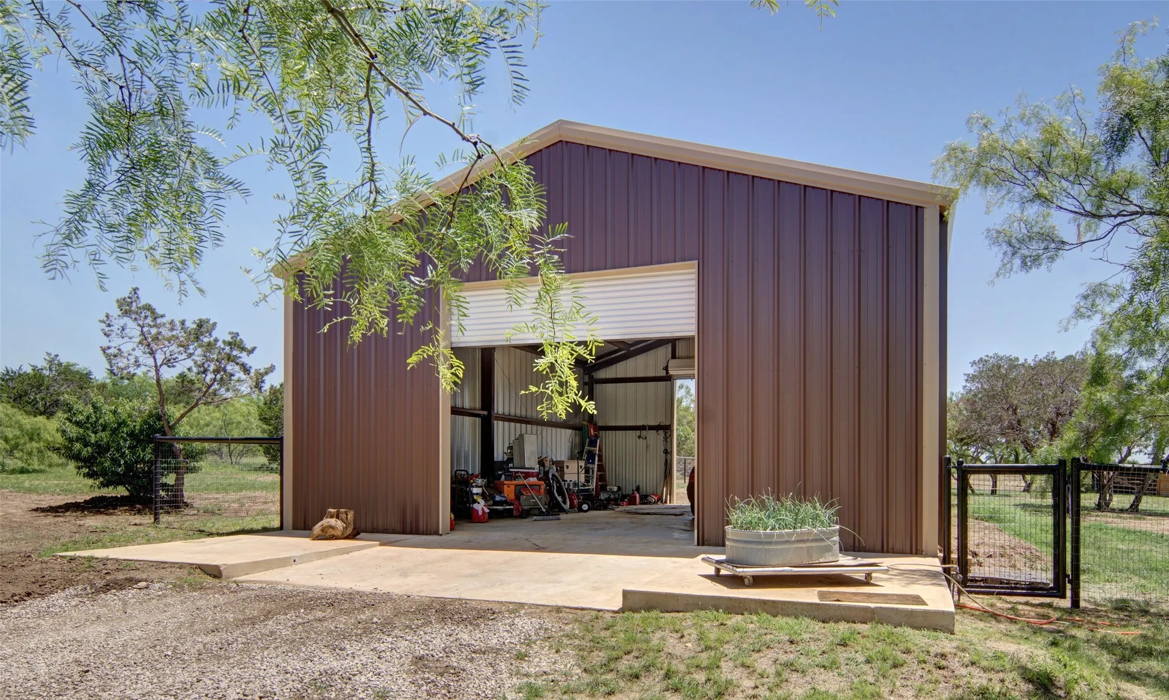 Pullthrough boat/ RV storage 30x40