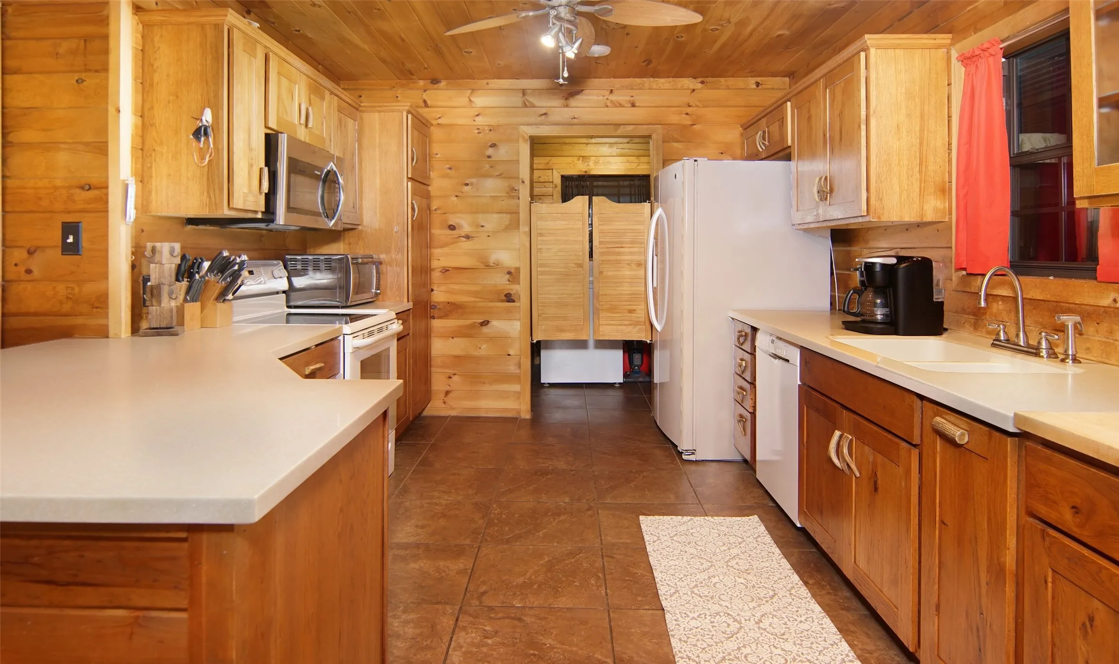 Single Family Residence For Sale in Palo Pinto County , 1222 Canyon Wren Loop, Possum Kingdom Lake, Texas 76449, 4 Bedroom, 2 Bathroom, 6 Garage spaces, 2,360 Sqft, built in 2010, Preowned, Price $535,000, mls#21214786, Real Estate Agent in Possum Kingdom Lake, Homes For Sale in Palo Pinto county, Homes For Sale in Possum Kingdom Lake, Realtor in Possum Kingdom Lake Texas, Real Estate Brokerage Independent Realty Texas, Luminita Cordes Realtor