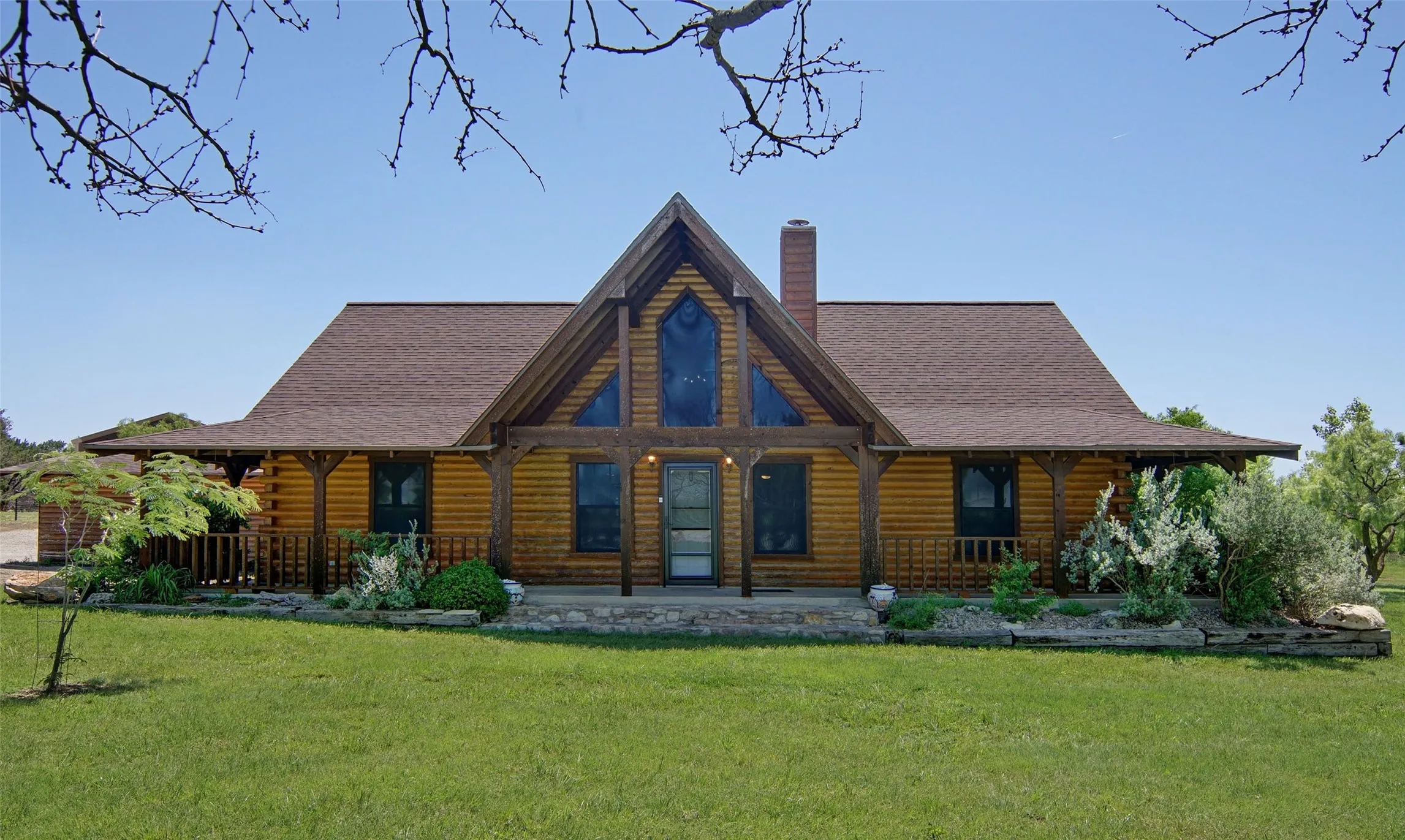 Single Family Residence For Sale in Palo Pinto County , 1222 Canyon Wren Loop, Possum Kingdom Lake, Texas 76449, 4 Bedroom, 2 Bathroom, 6 Garage spaces, 2,360 Sqft, built in 2010, Preowned, Price $535,000, mls#21214786, Real Estate Agent in Possum Kingdom Lake, Homes For Sale in Palo Pinto county, Homes For Sale in Possum Kingdom Lake, Realtor in Possum Kingdom Lake Texas, Real Estate Brokerage Independent Realty Texas, Luminita Cordes Realtor