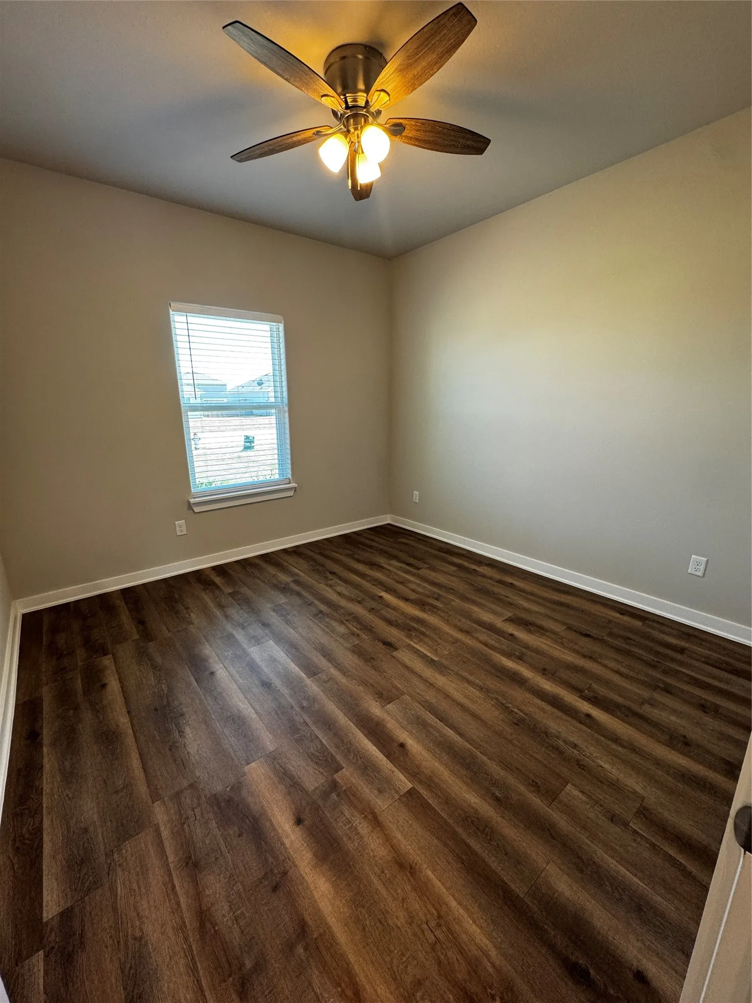 Single Family Residence For Sale in Navarro County , 3828 Skylane Avenue, Corsicana, Texas 75110, 3 Bedroom, 2 Bathroom, 2 Garage spaces, 1,401 Sqft, built in 2022, Preowned, mls#21210213, Real Estate Agent in Corsicana, Homes For Sale in Navarro county, Homes For Sale in Corsicana, Realtor in Corsicana Texas, Real Estate Brokerage Independent Realty Texas, Luminita Cordes Realtor