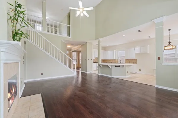 Single Family Residence For Sale in Tarrant County , 2412 Aramic Court, Arlington, Texas 76001, 4 Bedroom, 4 Bathroom, 3 Garage spaces, 2,866 Sqft, built in 2003, mls#21204711, Real Estate Agent in Arlington, Homes For Sale in Tarrant county, Homes For Sale in Arlington, Realtor in Arlington Texas, Real Estate Brokerage Independent Realty Texas, Luminita Cordes Realtor