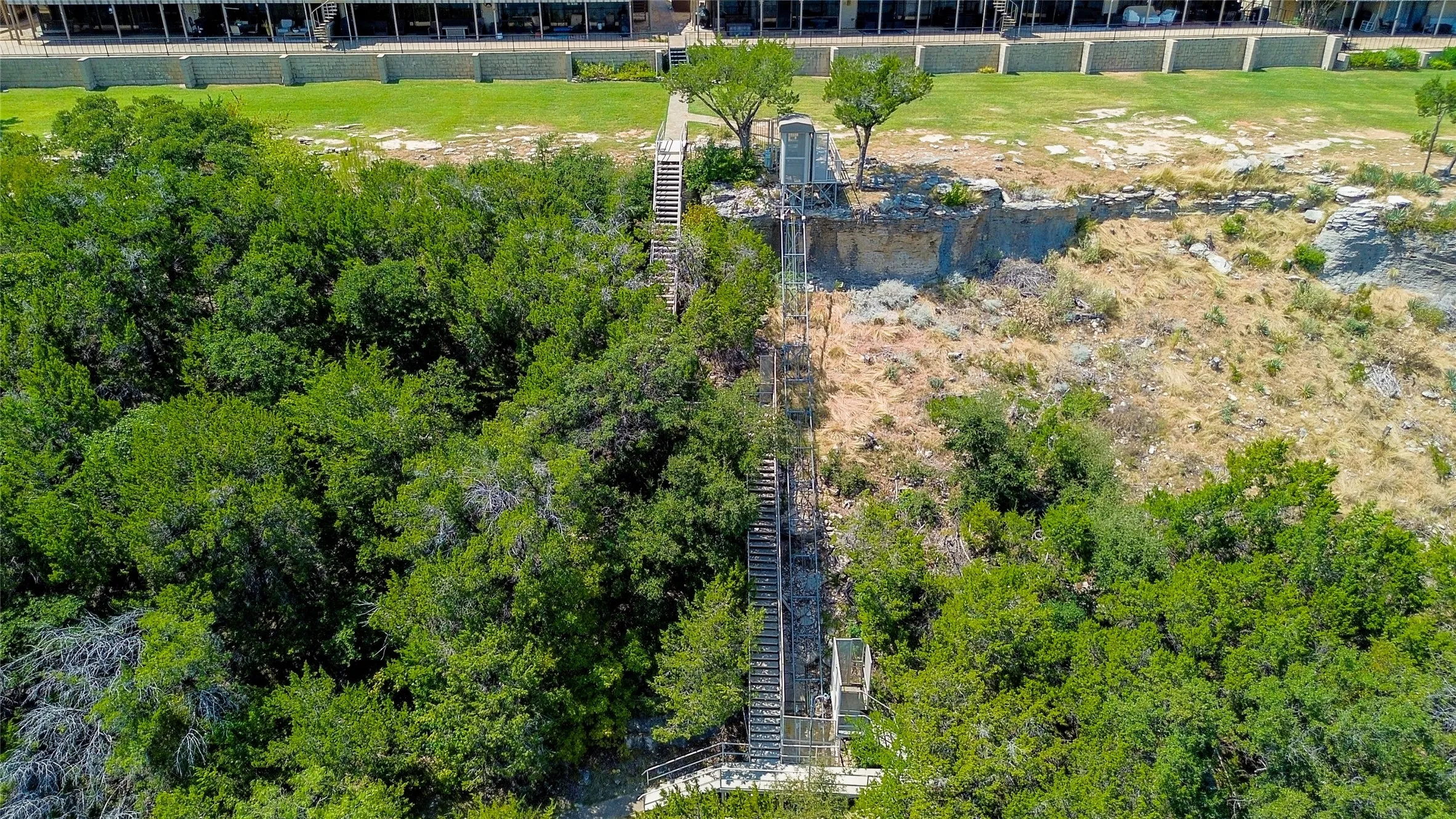 Condominium For Sale in Palo Pinto County , 2002 Mockingbird Bend B-5, Possum Kingdom Lake, Texas 76449, 3 Bedroom, 2 Bathroom, Garage spaces, 1,464 Sqft, built in 1985, Preowned, mls#21201880, Real Estate Agent in Possum Kingdom Lake, Homes For Sale in Palo Pinto county, Homes For Sale in Possum Kingdom Lake, Realtor in Possum Kingdom Lake Texas, Real Estate Brokerage Independent Realty Texas, Luminita Cordes Realtor