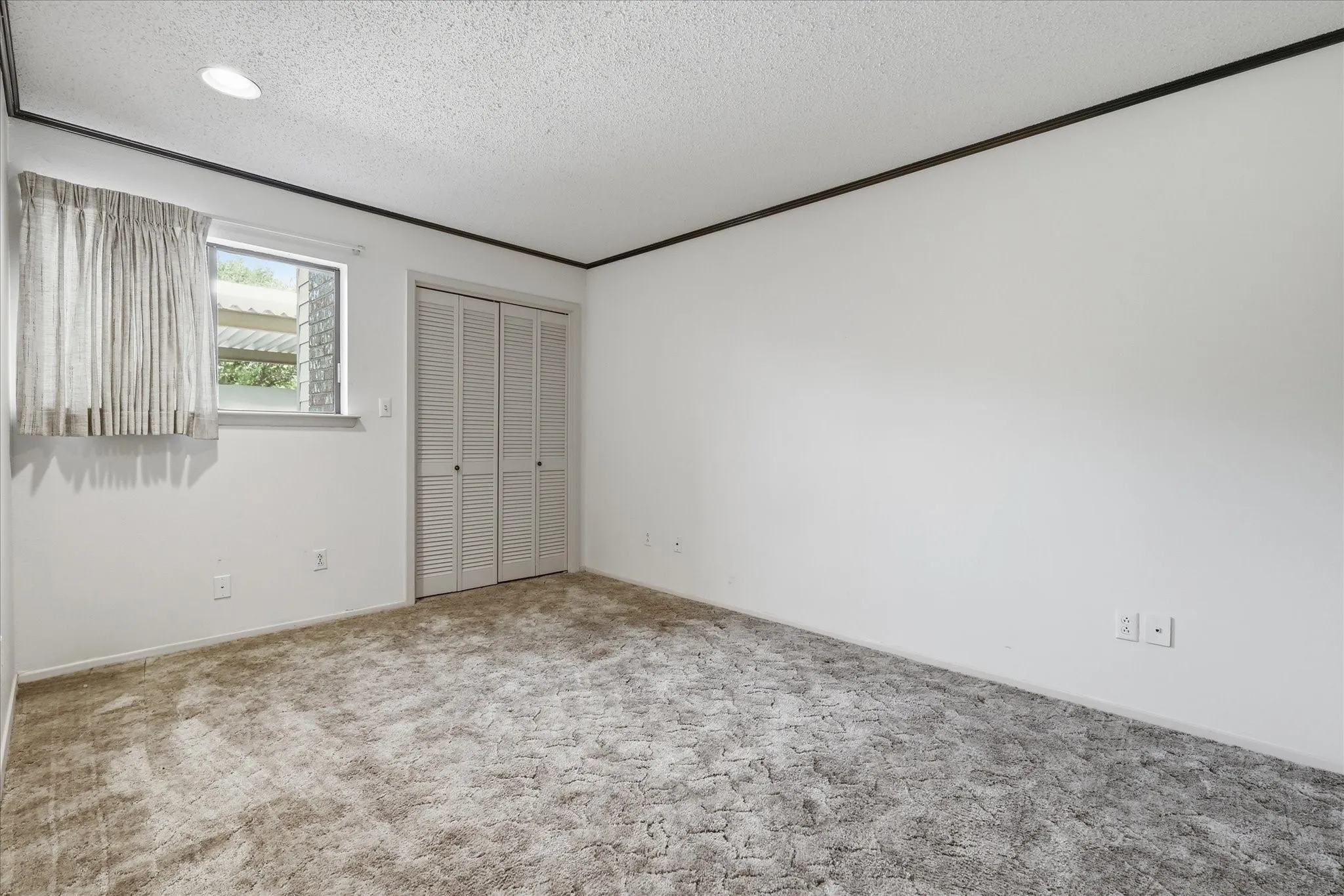 Condominium For Sale in Palo Pinto County , 2002 Mockingbird Bend B-5, Possum Kingdom Lake, Texas 76449, 3 Bedroom, 2 Bathroom, Garage spaces, 1,464 Sqft, built in 1985, Preowned, mls#21201880, Real Estate Agent in Possum Kingdom Lake, Homes For Sale in Palo Pinto county, Homes For Sale in Possum Kingdom Lake, Realtor in Possum Kingdom Lake Texas, Real Estate Brokerage Independent Realty Texas, Luminita Cordes Realtor