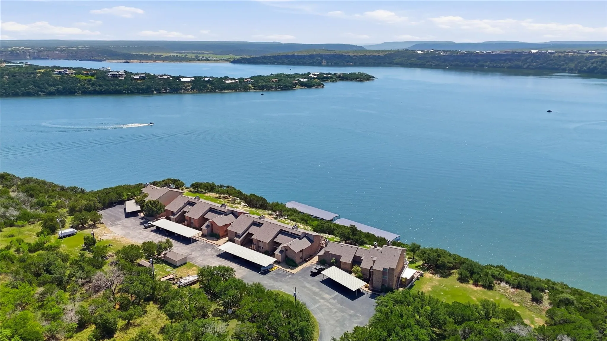 Condominium For Sale in Palo Pinto County , 2002 Mockingbird Bend B-5, Possum Kingdom Lake, Texas 76449, 3 Bedroom, 2 Bathroom, Garage spaces, 1,464 Sqft, built in 1985, Preowned, mls#21201880, Real Estate Agent in Possum Kingdom Lake, Homes For Sale in Palo Pinto county, Homes For Sale in Possum Kingdom Lake, Realtor in Possum Kingdom Lake Texas, Real Estate Brokerage Independent Realty Texas, Luminita Cordes Realtor