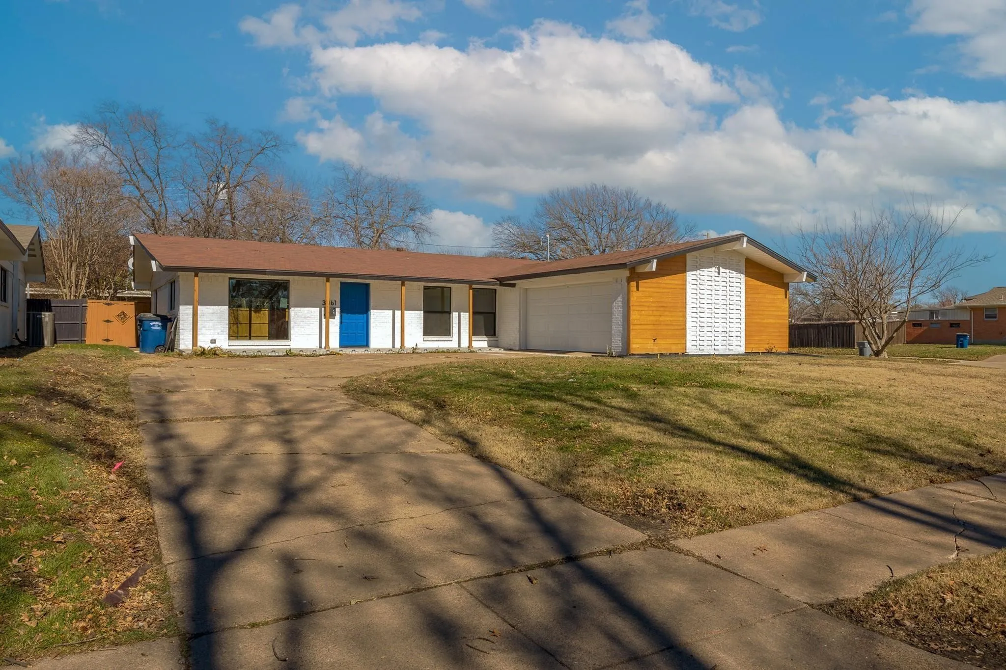 Charming curb appeal on a 0.28-acre lot minutes from the Galleria