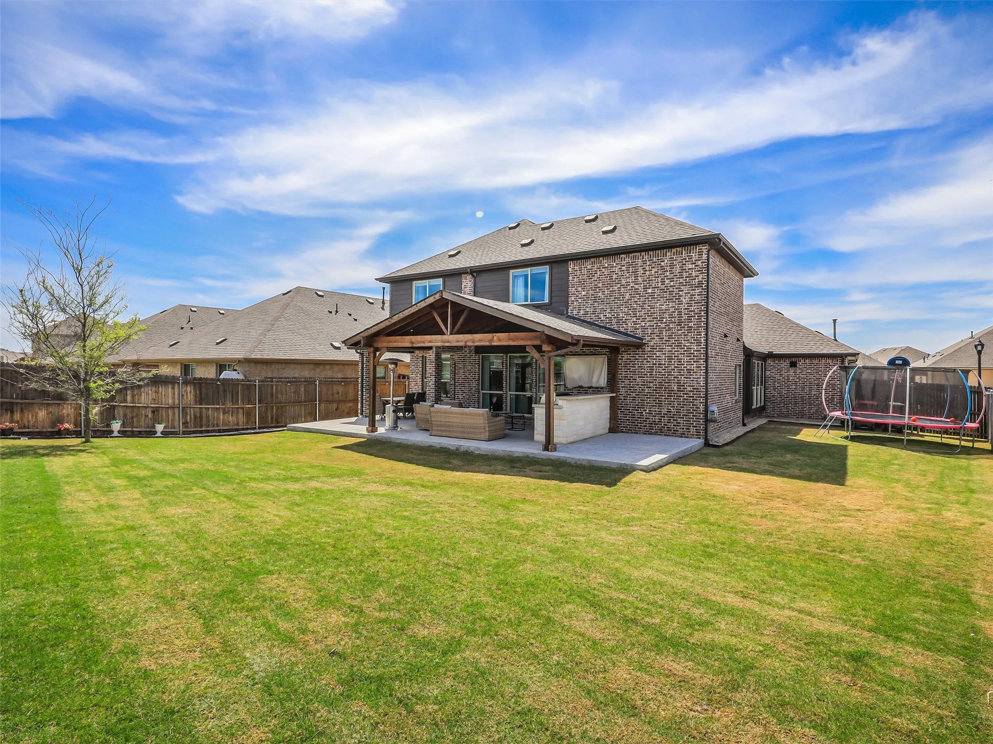 Single Family Residence For Sale in Collin County , 1216 Tree Shadow Lane, Anna, Texas 75409, 4 Bedroom, 3 Bathroom, 3 Garage spaces, 3,034 Sqft, built in 2022, Preowned, mls#21213041, Real Estate Agent in Anna, Homes For Sale in Collin county, Homes For Sale in Anna, Realtor in Anna Texas, Real Estate Brokerage Independent Realty Texas, Luminita Cordes Realtor