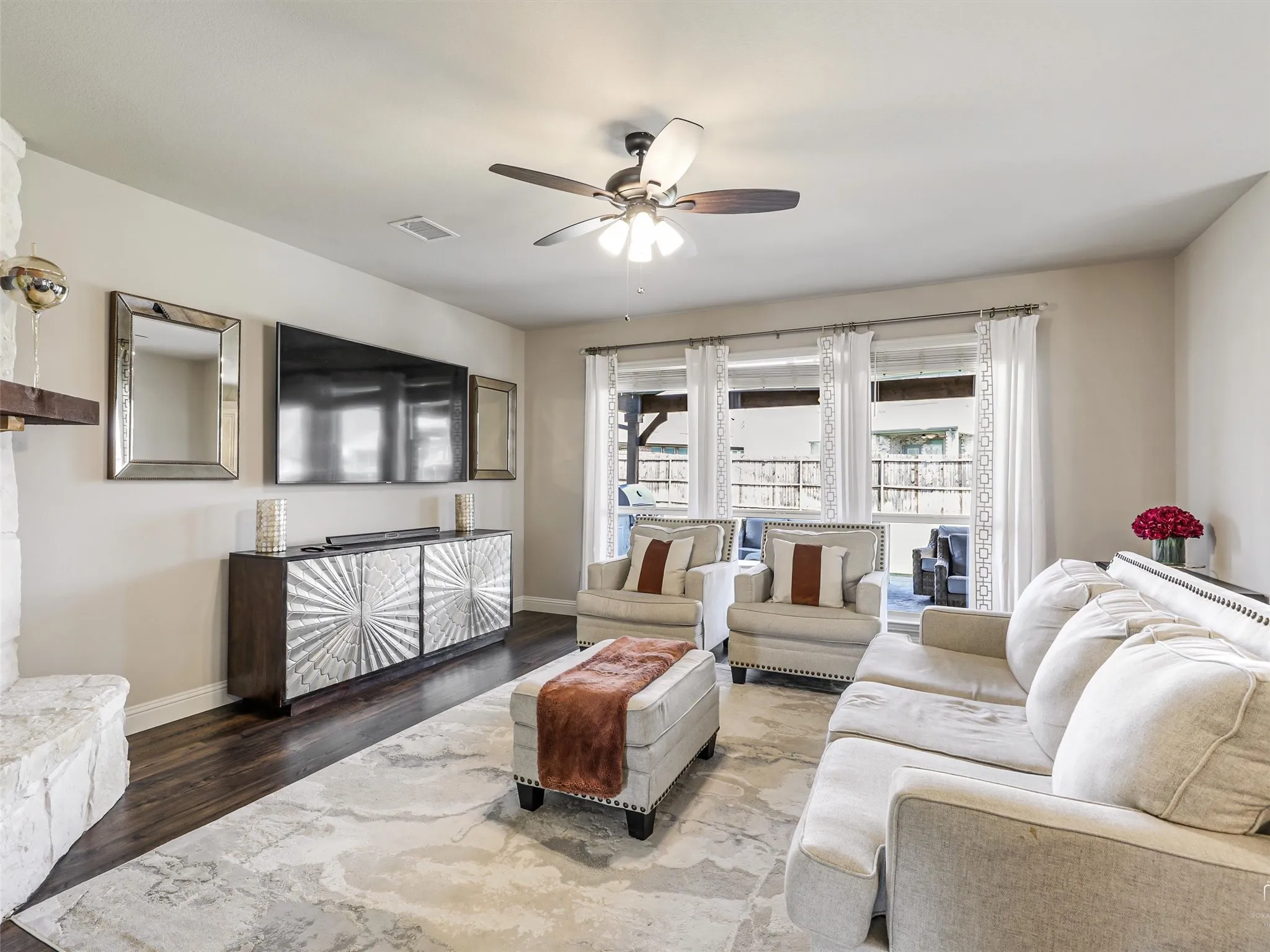 Single Family Residence For Sale in Collin County , 1216 Tree Shadow Lane, Anna, Texas 75409, 4 Bedroom, 3 Bathroom, 3 Garage spaces, 3,034 Sqft, built in 2022, Preowned, mls#21213041, Real Estate Agent in Anna, Homes For Sale in Collin county, Homes For Sale in Anna, Realtor in Anna Texas, Real Estate Brokerage Independent Realty Texas, Luminita Cordes Realtor