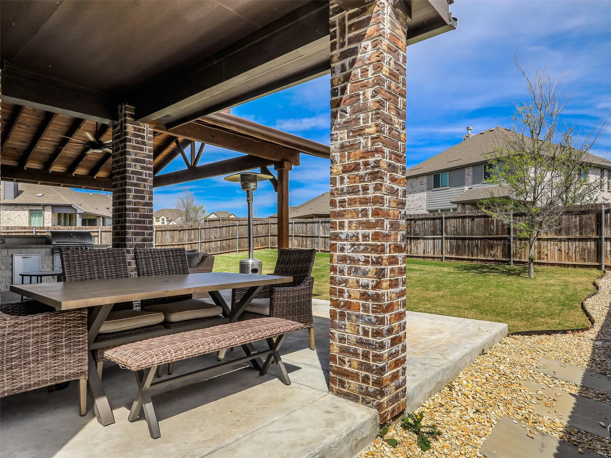Single Family Residence For Sale in Collin County , 1216 Tree Shadow Lane, Anna, Texas 75409, 4 Bedroom, 3 Bathroom, 3 Garage spaces, 3,034 Sqft, built in 2022, Preowned, mls#21213041, Real Estate Agent in Anna, Homes For Sale in Collin county, Homes For Sale in Anna, Realtor in Anna Texas, Real Estate Brokerage Independent Realty Texas, Luminita Cordes Realtor
