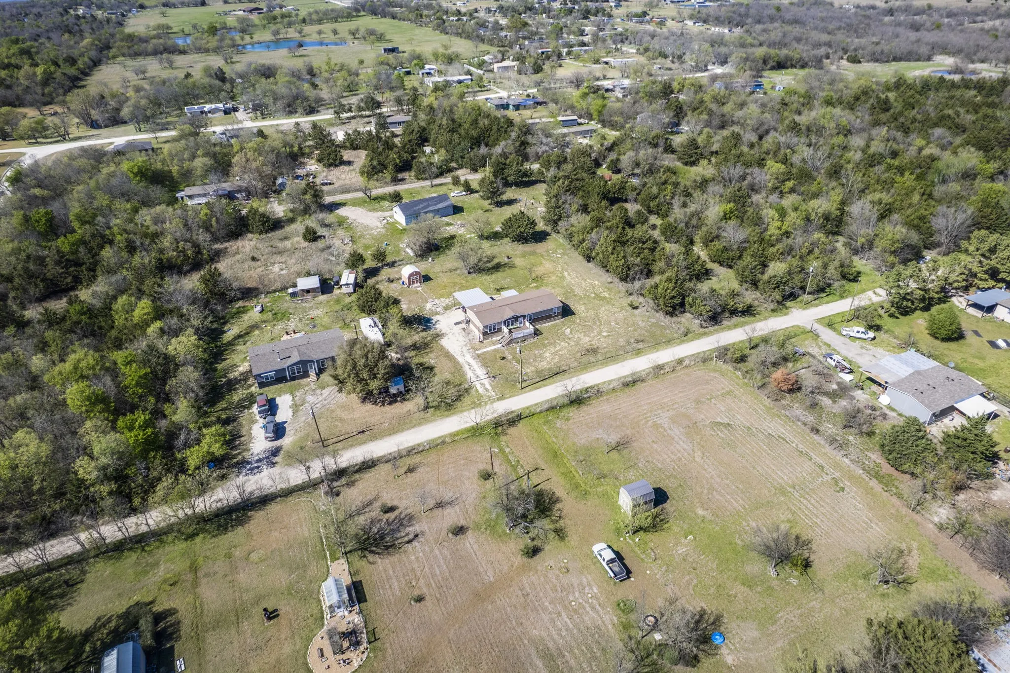 Mobile Home For Sale in Navarro County , 12032 County Road 0190 E, Rice, Texas 75155, 4 Bedroom, 2 Bathroom, Garage spaces, 1,620 Sqft, built in 2017, Preowned, mls#21214910, Real Estate Agent in Rice, Homes For Sale in Navarro county, Homes For Sale in Rice, Realtor in Rice Texas, Real Estate Brokerage Independent Realty Texas, Luminita Cordes Realtor