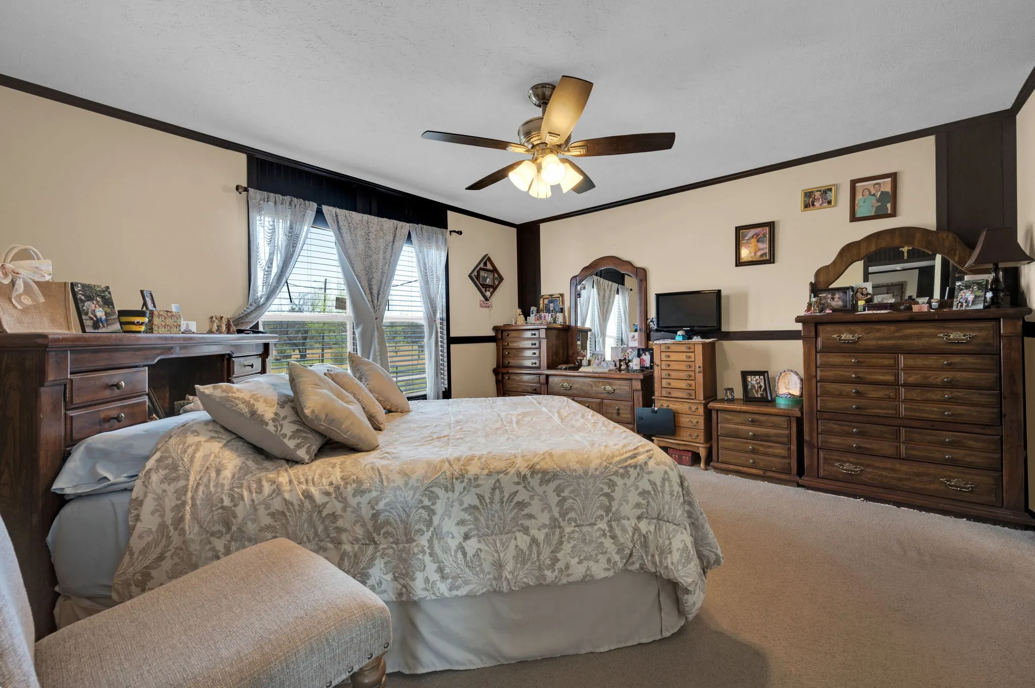 Mobile Home For Sale in Navarro County , 12032 County Road 0190 E, Rice, Texas 75155, 4 Bedroom, 2 Bathroom, Garage spaces, 1,620 Sqft, built in 2017, Preowned, mls#21214910, Real Estate Agent in Rice, Homes For Sale in Navarro county, Homes For Sale in Rice, Realtor in Rice Texas, Real Estate Brokerage Independent Realty Texas, Luminita Cordes Realtor