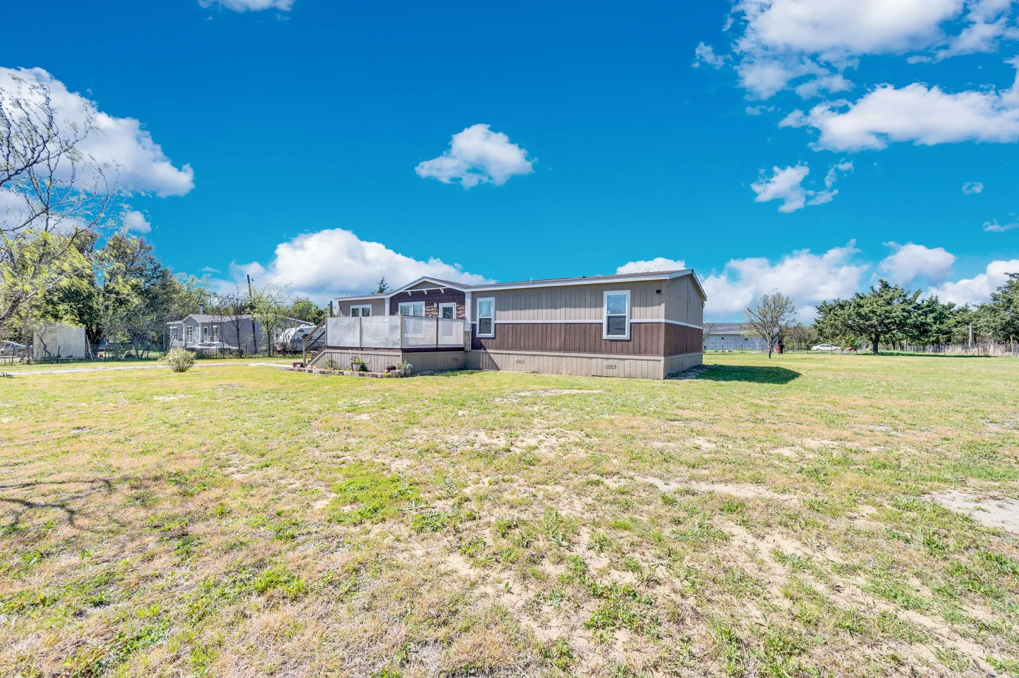 Mobile Home For Sale in Navarro County , 12032 County Road 0190 E, Rice, Texas 75155, 4 Bedroom, 2 Bathroom, Garage spaces, 1,620 Sqft, built in 2017, Preowned, mls#21214910, Real Estate Agent in Rice, Homes For Sale in Navarro county, Homes For Sale in Rice, Realtor in Rice Texas, Real Estate Brokerage Independent Realty Texas, Luminita Cordes Realtor