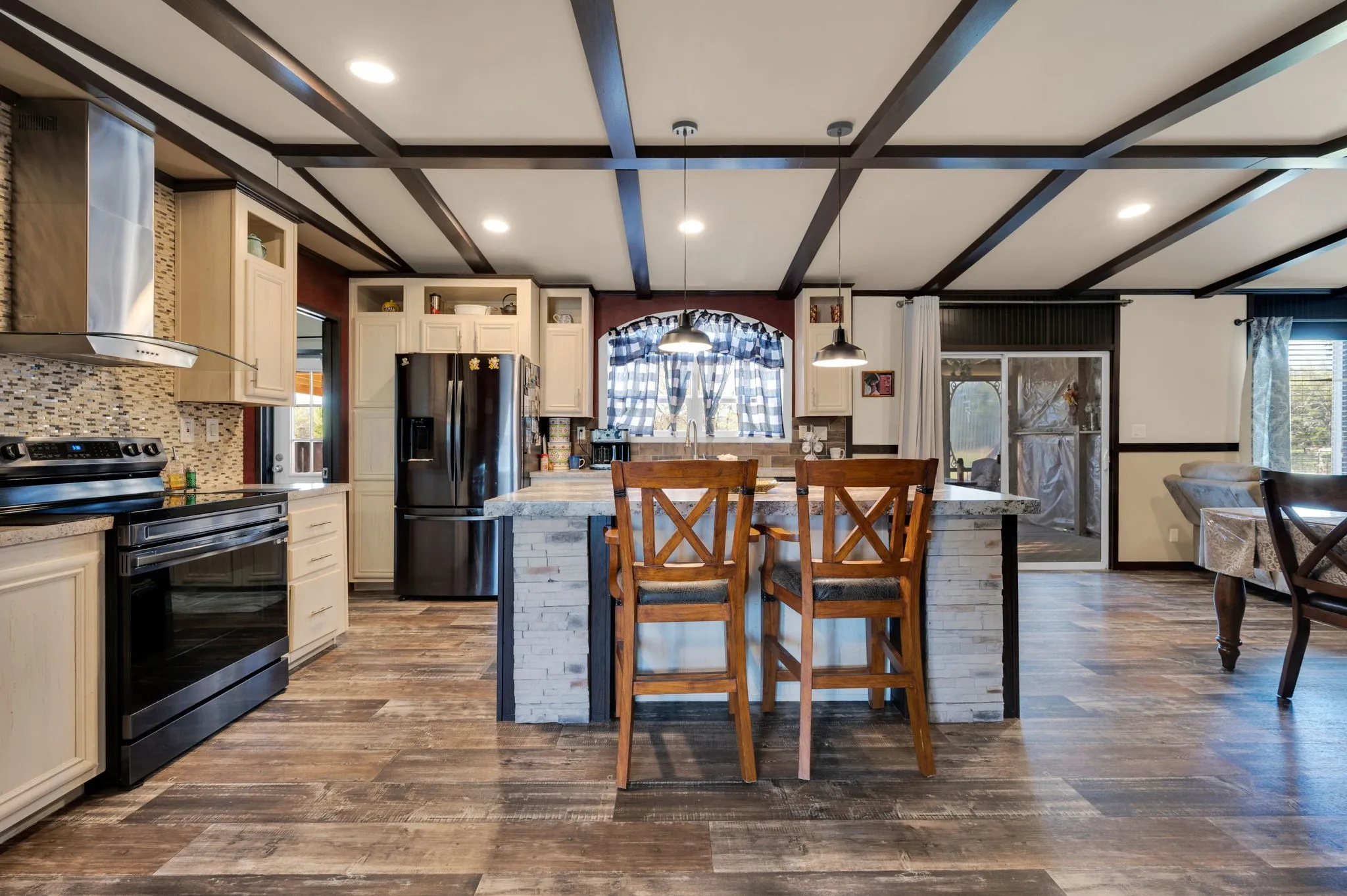 Mobile Home For Sale in Navarro County , 12032 County Road 0190 E, Rice, Texas 75155, 4 Bedroom, 2 Bathroom, Garage spaces, 1,620 Sqft, built in 2017, Preowned, mls#21214910, Real Estate Agent in Rice, Homes For Sale in Navarro county, Homes For Sale in Rice, Realtor in Rice Texas, Real Estate Brokerage Independent Realty Texas, Luminita Cordes Realtor