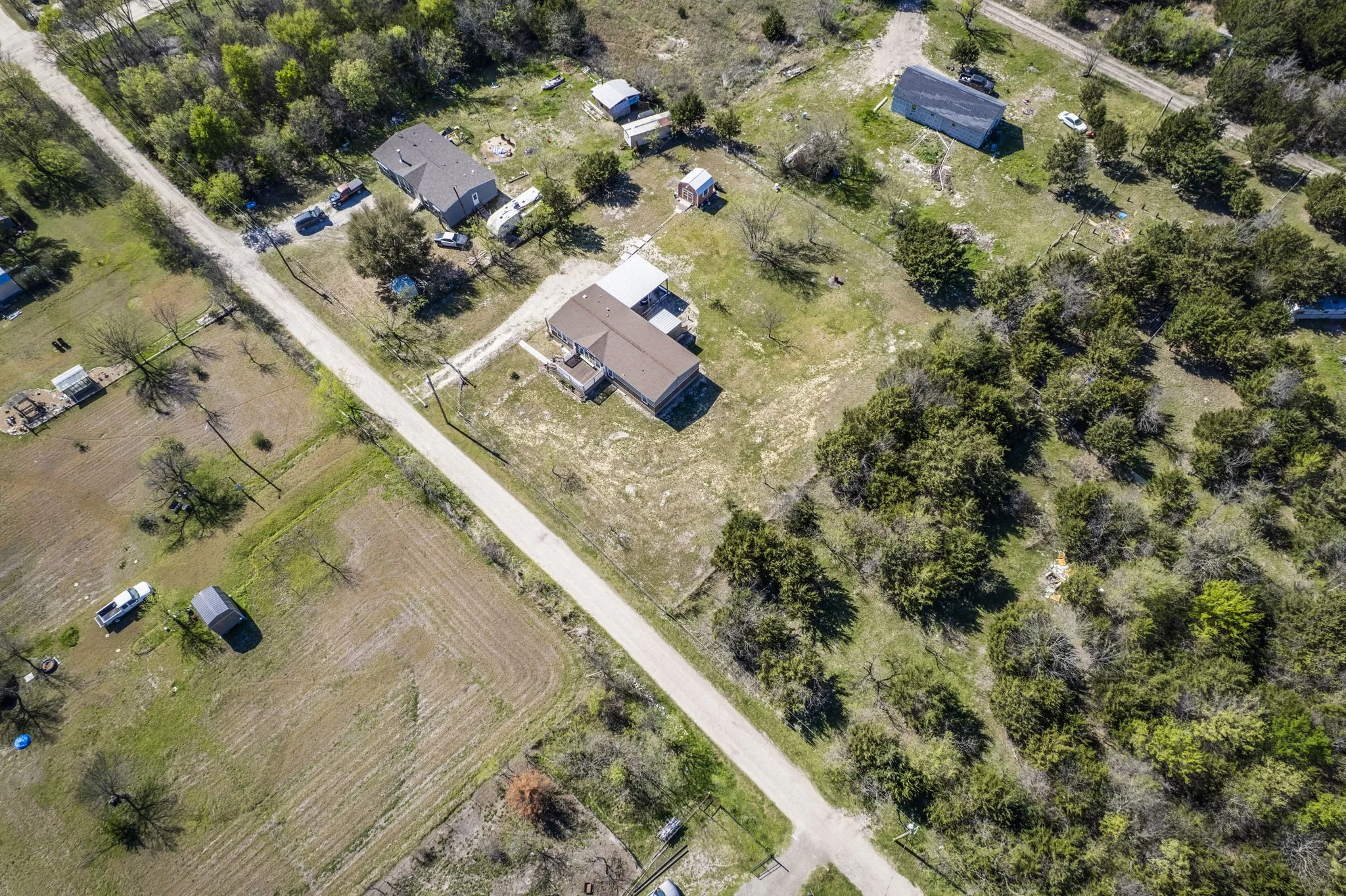 Mobile Home For Sale in Navarro County , 12032 County Road 0190 E, Rice, Texas 75155, 4 Bedroom, 2 Bathroom, Garage spaces, 1,620 Sqft, built in 2017, Preowned, mls#21214910, Real Estate Agent in Rice, Homes For Sale in Navarro county, Homes For Sale in Rice, Realtor in Rice Texas, Real Estate Brokerage Independent Realty Texas, Luminita Cordes Realtor