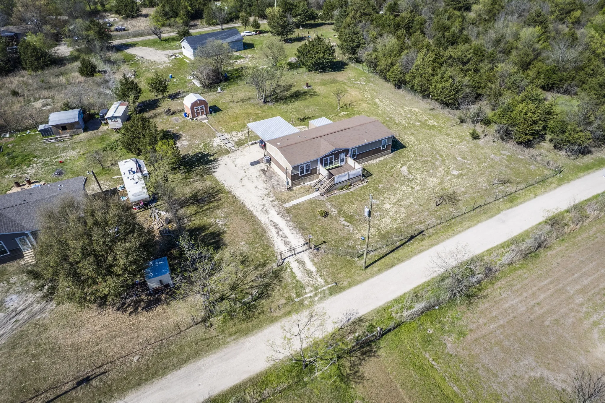 Mobile Home For Sale in Navarro County , 12032 County Road 0190 E, Rice, Texas 75155, 4 Bedroom, 2 Bathroom, Garage spaces, 1,620 Sqft, built in 2017, Preowned, mls#21214910, Real Estate Agent in Rice, Homes For Sale in Navarro county, Homes For Sale in Rice, Realtor in Rice Texas, Real Estate Brokerage Independent Realty Texas, Luminita Cordes Realtor