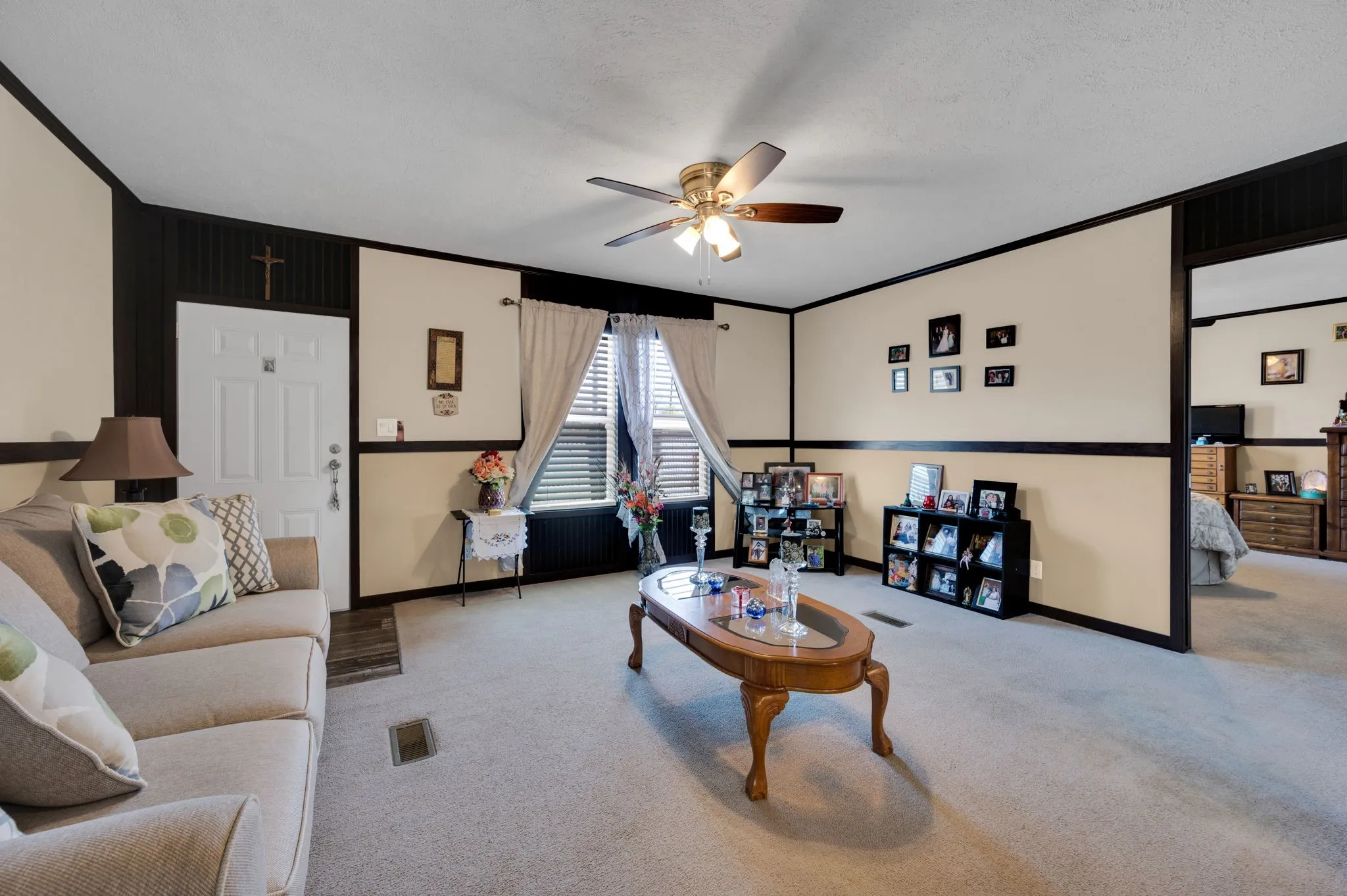 Mobile Home For Sale in Navarro County , 12032 County Road 0190 E, Rice, Texas 75155, 4 Bedroom, 2 Bathroom, Garage spaces, 1,620 Sqft, built in 2017, Preowned, mls#21214910, Real Estate Agent in Rice, Homes For Sale in Navarro county, Homes For Sale in Rice, Realtor in Rice Texas, Real Estate Brokerage Independent Realty Texas, Luminita Cordes Realtor