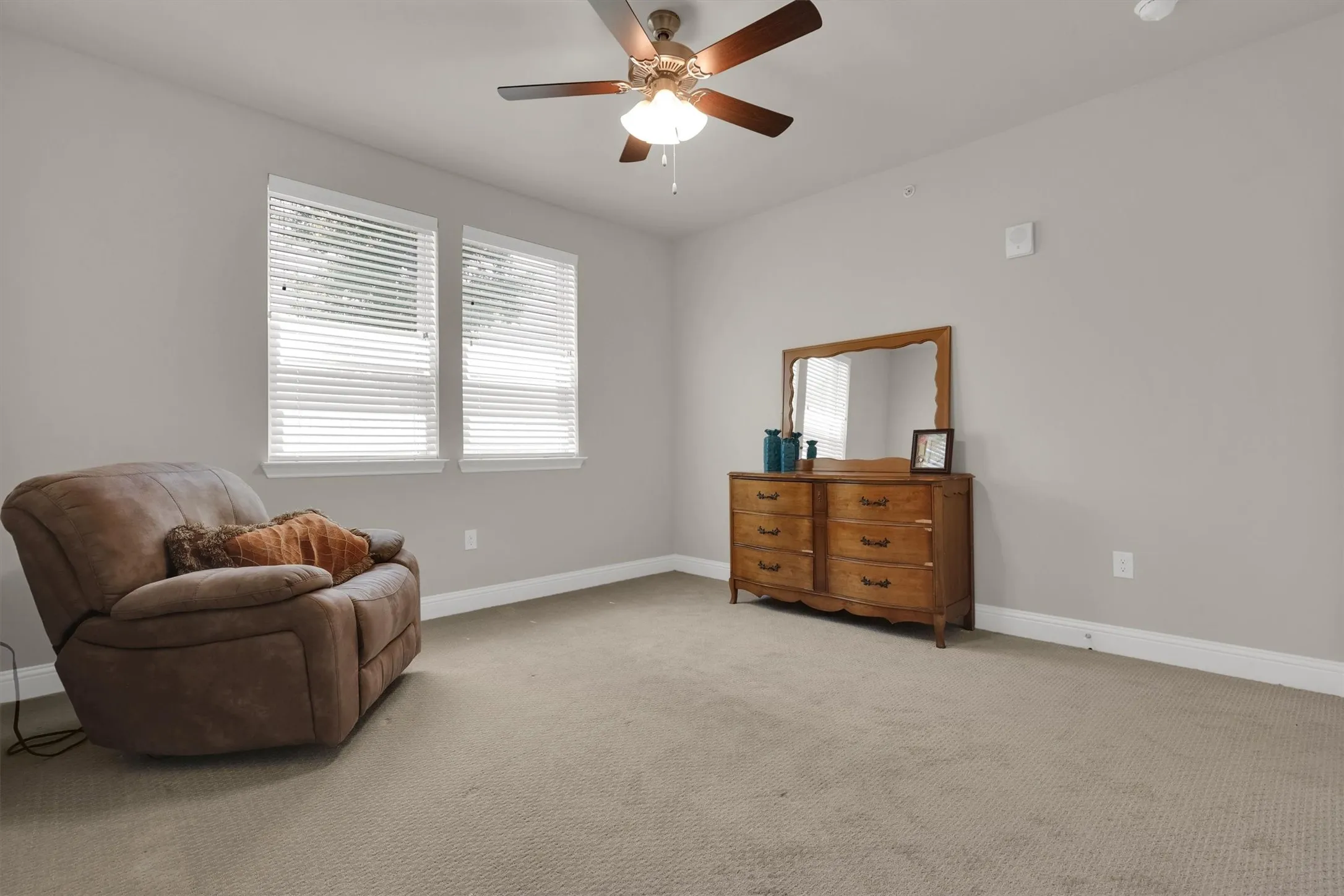 Condominium For Sale in Collin County , 651 N Watters Road 2105, Allen, Texas 75013, 2 Bedroom, 2 Bathroom, 1 Garage spaces, 1,535 Sqft, built in 2022, Preowned, mls#21214931, Real Estate Agent in Allen, Homes For Sale in Collin county, Homes For Sale in Allen, Realtor in Allen Texas, Real Estate Brokerage Independent Realty Texas, Luminita Cordes Realtor
