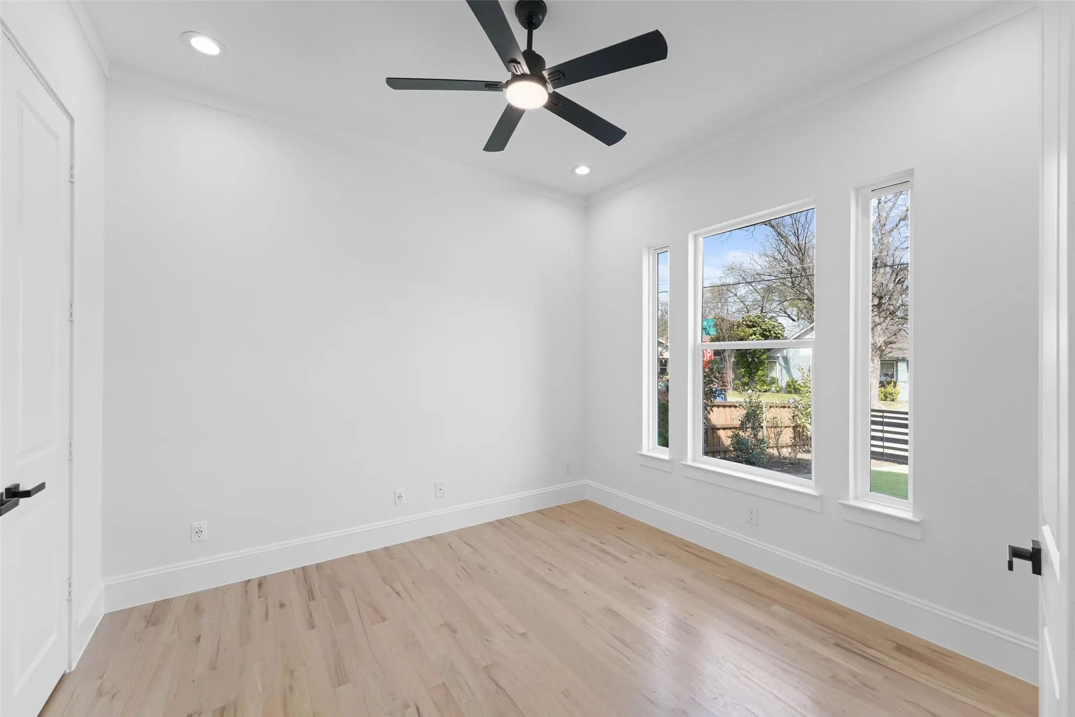 Single Family Residence For Sale in Dallas County , 703 Buckalew Street, Dallas, Texas 75208, 4 Bedrooms, 3 Bathrooms, 2 Garage spaces, 2,700 Sqft, built in 2026, New Construction - Complete, Price $709,000, mls#21214486, Real Estate Agent in Dallas, Homes For Sale in Dallas county, Homes For Sale in Dallas, Realtor in Dallas Texas, Real Estate Brokerage Independent Realty Texas, Luminita Cordes Realtor