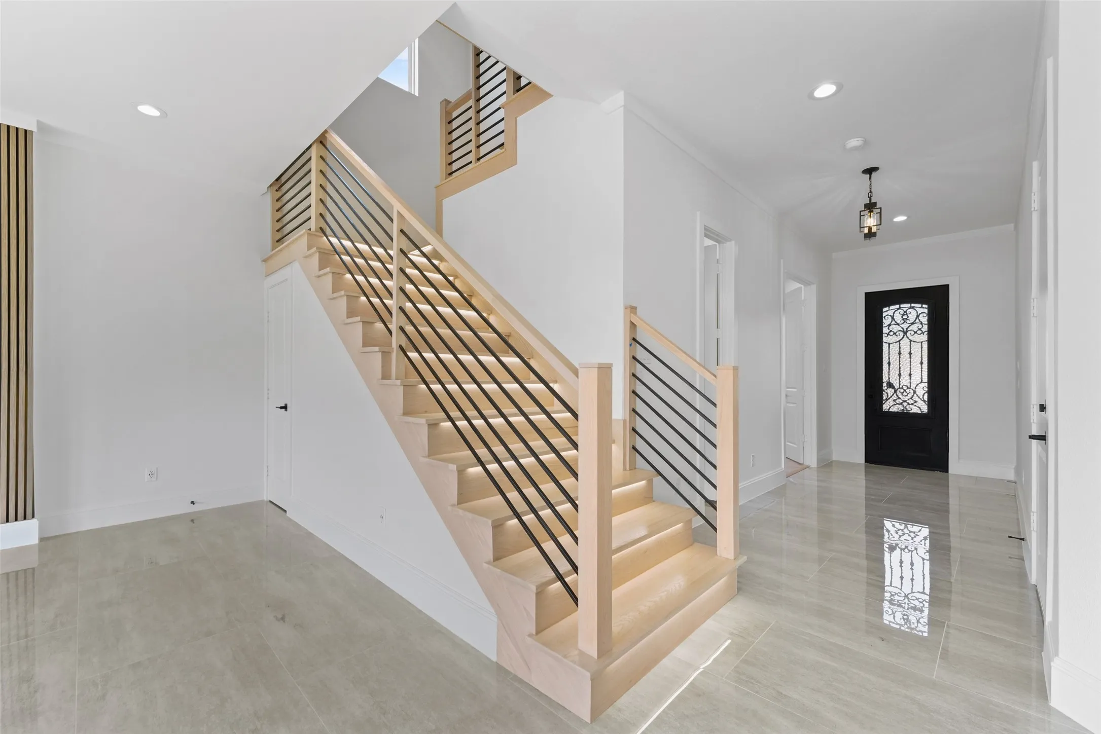Single Family Residence For Sale in Dallas County , 703 Buckalew Street, Dallas, Texas 75208, 4 Bedrooms, 3 Bathrooms, 2 Garage spaces, 2,700 Sqft, built in 2026, New Construction - Complete, Price $709,000, mls#21214486, Real Estate Agent in Dallas, Homes For Sale in Dallas county, Homes For Sale in Dallas, Realtor in Dallas Texas, Real Estate Brokerage Independent Realty Texas, Luminita Cordes Realtor