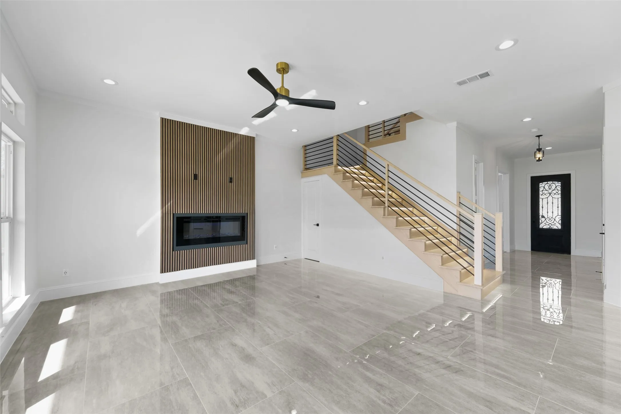 Single Family Residence For Sale in Dallas County , 703 Buckalew Street, Dallas, Texas 75208, 4 Bedrooms, 3 Bathrooms, 2 Garage spaces, 2,700 Sqft, built in 2026, New Construction - Complete, Price $709,000, mls#21214486, Real Estate Agent in Dallas, Homes For Sale in Dallas county, Homes For Sale in Dallas, Realtor in Dallas Texas, Real Estate Brokerage Independent Realty Texas, Luminita Cordes Realtor
