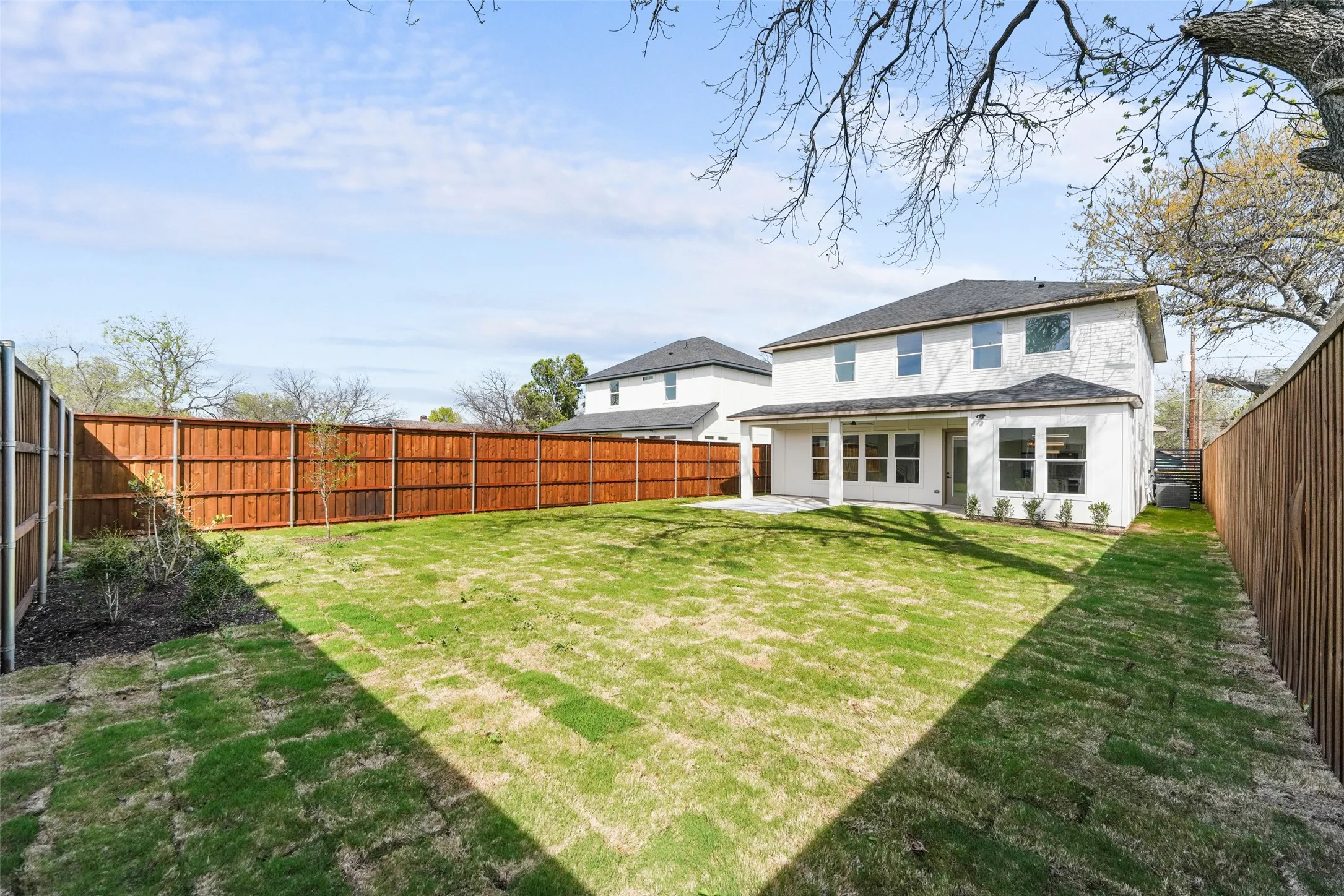 Single Family Residence For Sale in Dallas County , 707 Buckalew Street, Dallas, Texas 75208, 5 Bedrooms, 3 Bathrooms, 2 Garage spaces, 2,800 Sqft, built in 2026, New Construction - Complete, Price $719,000, mls#21214488, Real Estate Agent in Dallas, Homes For Sale in Dallas county, Homes For Sale in Dallas, Realtor in Dallas Texas, Real Estate Brokerage Independent Realty Texas, Luminita Cordes Realtor
