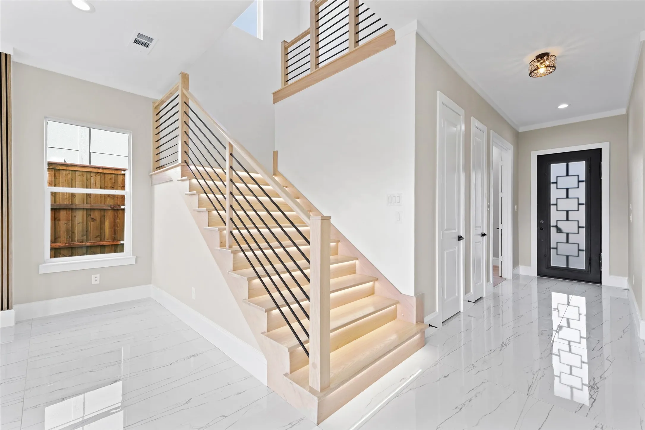Single Family Residence For Sale in Dallas County , 707 Buckalew Street, Dallas, Texas 75208, 5 Bedrooms, 3 Bathrooms, 2 Garage spaces, 2,800 Sqft, built in 2026, New Construction - Complete, Price $719,000, mls#21214488, Real Estate Agent in Dallas, Homes For Sale in Dallas county, Homes For Sale in Dallas, Realtor in Dallas Texas, Real Estate Brokerage Independent Realty Texas, Luminita Cordes Realtor