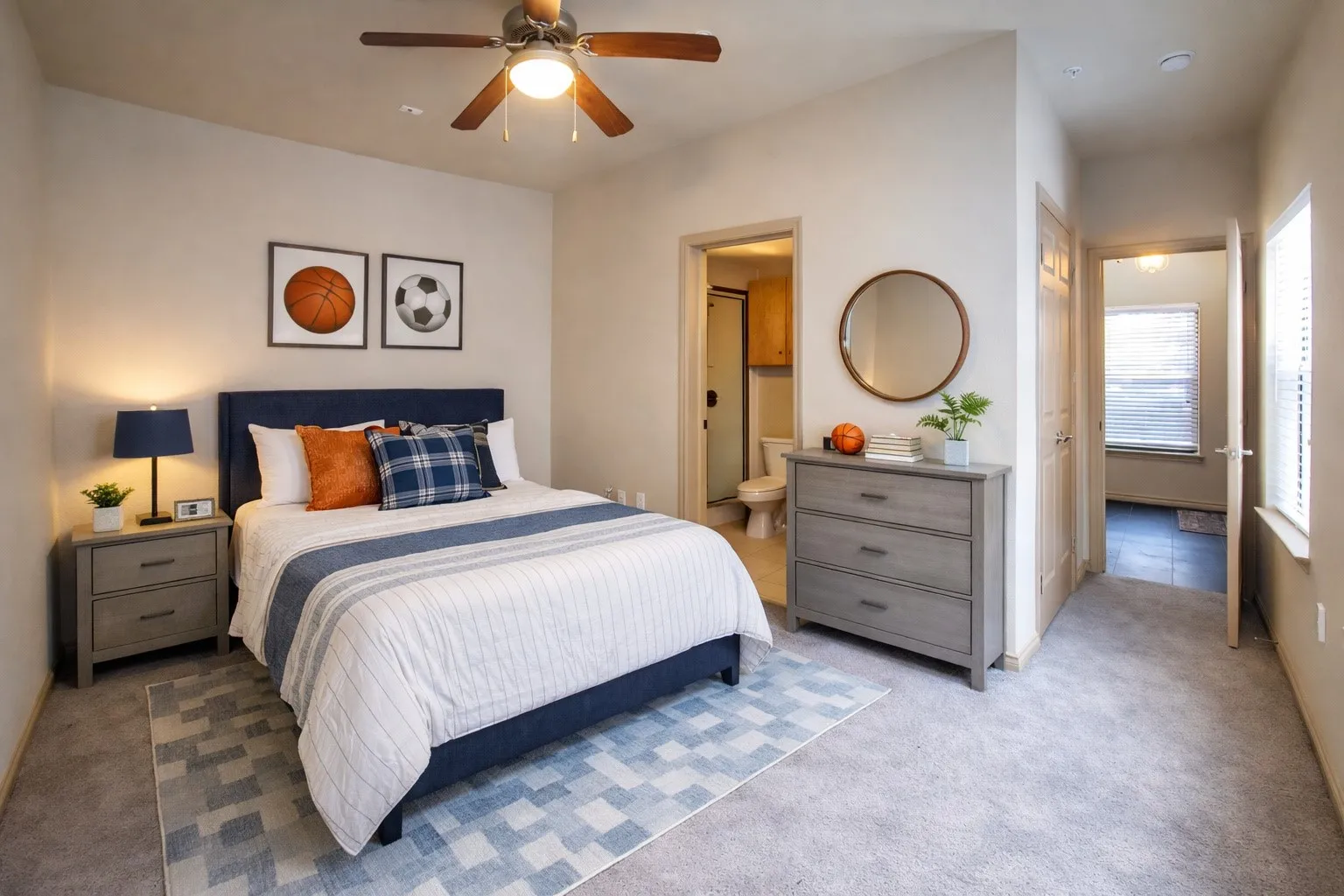 1st Floor:  Bedroom and ensuite bath, and a ceiling fan