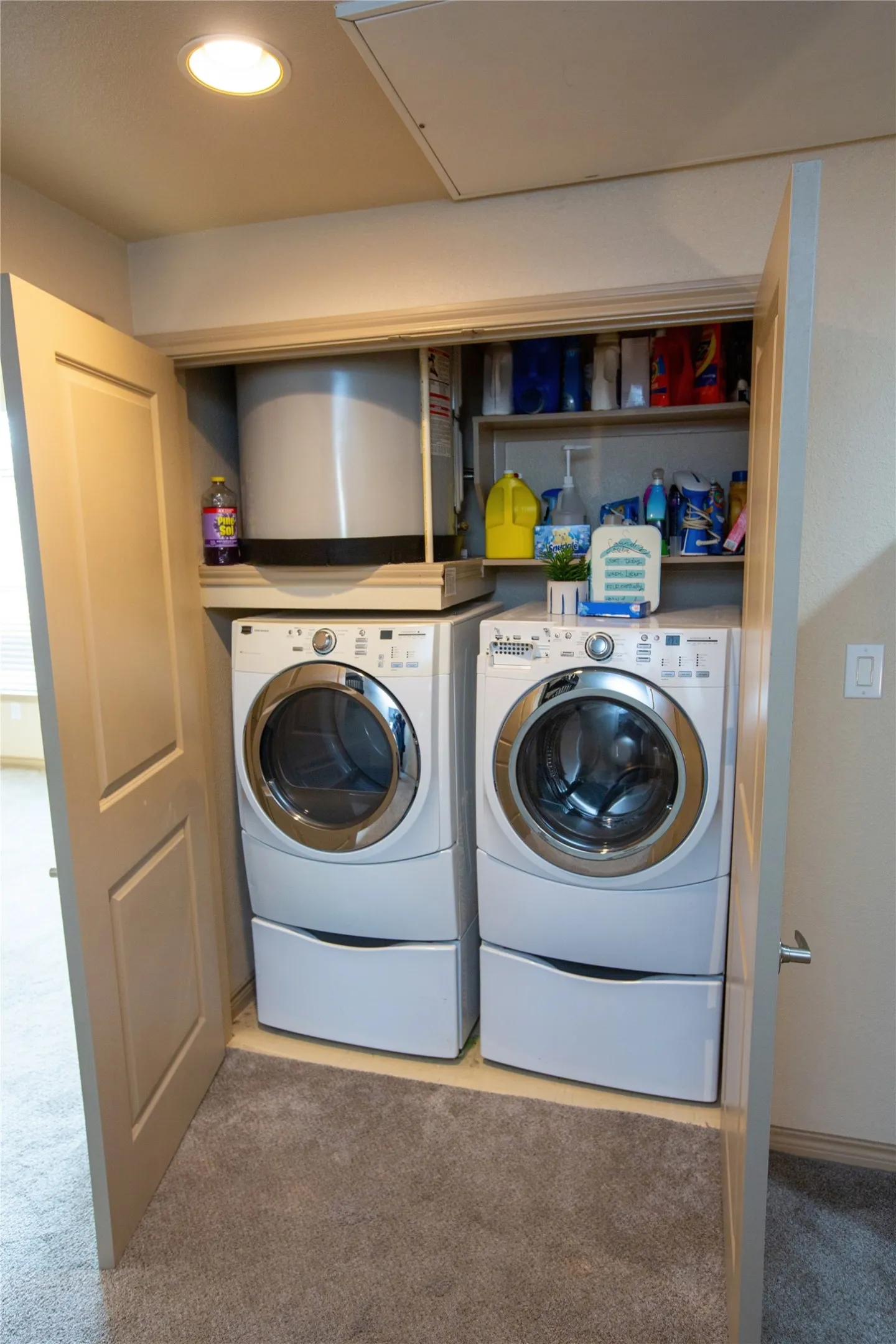 2nd Floor: Laundry Closet