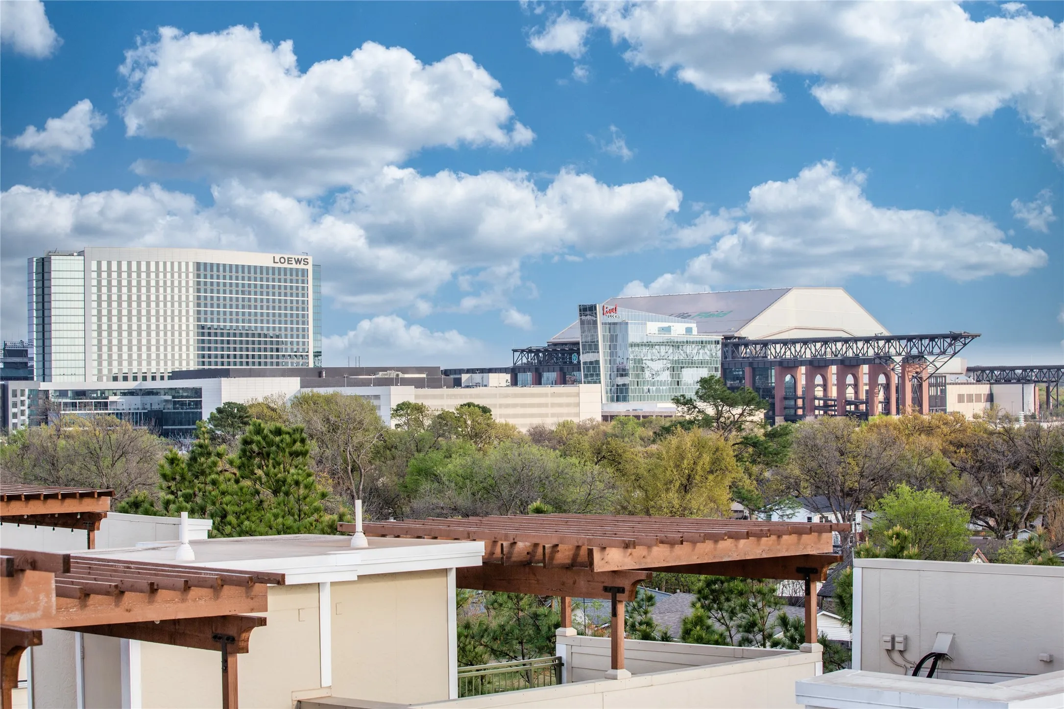 Condominium For Sale in Tarrant County , 1201 Beaconsfield Lane 108, Arlington, Texas 76011, 3 Bedroom, 4 Bathroom, 2 Garage spaces, 1,955 Sqft, built in 2008, Preowned, mls#21208168, Real Estate Agent in Arlington, Homes For Sale in Tarrant county, Homes For Sale in Arlington, Realtor in Arlington Texas, Real Estate Brokerage Independent Realty Texas, Luminita Cordes Realtor