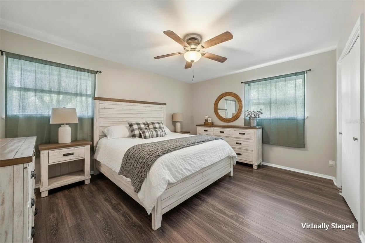 Single Family Residence For Sale in Mc Lennan County , 5907 Caldwell Street, Waco, Texas 76710, 3 Bedroom, 2 Bathroom, 2 Garage spaces, 1,556 Sqft, built in 1964, mls#21210101, Real Estate Agent in Waco, Homes For Sale in Mc Lennan county, Homes For Sale in Waco, Realtor in Waco Texas, Real Estate Brokerage Independent Realty Texas, Luminita Cordes Realtor