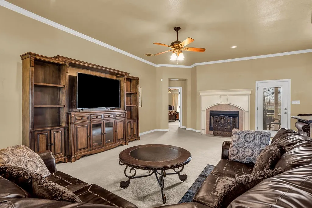 Single Family Residence For Sale in Tarrant County , 12338 Park Ridge Trail, Fort Worth, Texas 76179, 3 Bedroom, 2 Bathroom, 2 Garage spaces, 2,054 Sqft, built in 2007, mls#21215009, Real Estate Agent in Fort Worth, Homes For Sale in Tarrant county, Homes For Sale in Fort Worth, Realtor in Fort Worth Texas, Real Estate Brokerage Independent Realty Texas, Luminita Cordes Realtor