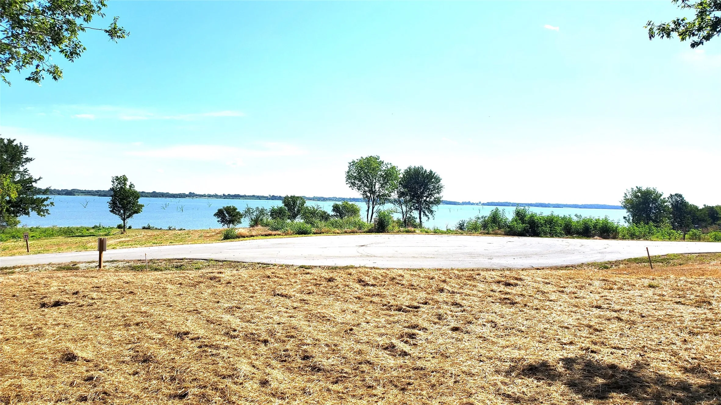 Unimproved Land For Sale in Navarro County , Lot 15 Edgewater Way, Corsicana, Texas 75109, 0, 0, Garage spaces, 0 Sqft, built in 0, mls#21214998, Real Estate Agent in Corsicana, Homes For Sale in Navarro county, Homes For Sale in Corsicana, Realtor in Corsicana Texas, Real Estate Brokerage Independent Realty Texas, Luminita Cordes Realtor