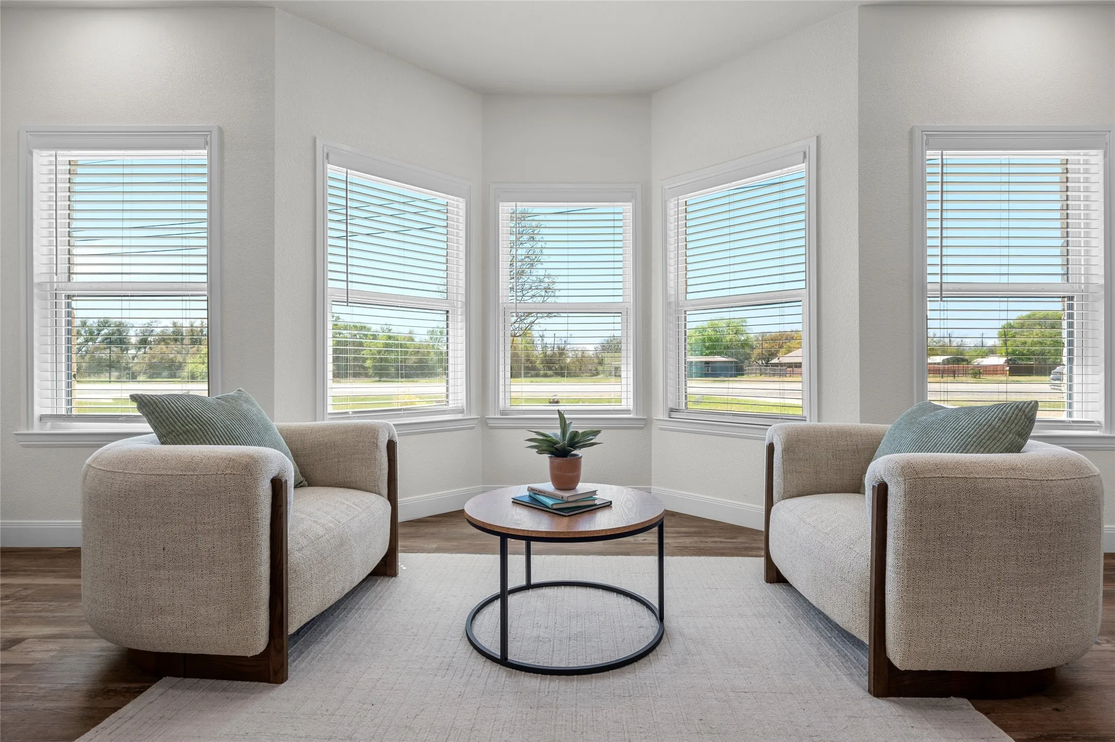 Single Family Residence For Sale in Mc Lennan County , 1404 S Robinson Drive, Robinson, Texas 76706, 3 Bedroom, 2 Bathroom, Garage spaces, 3,083 Sqft, built in 1968, Preowned, mls#21215143, Real Estate Agent in Robinson, Homes For Sale in Mc Lennan county, Homes For Sale in Robinson, Realtor in Robinson Texas, Real Estate Brokerage Independent Realty Texas, Luminita Cordes Realtor