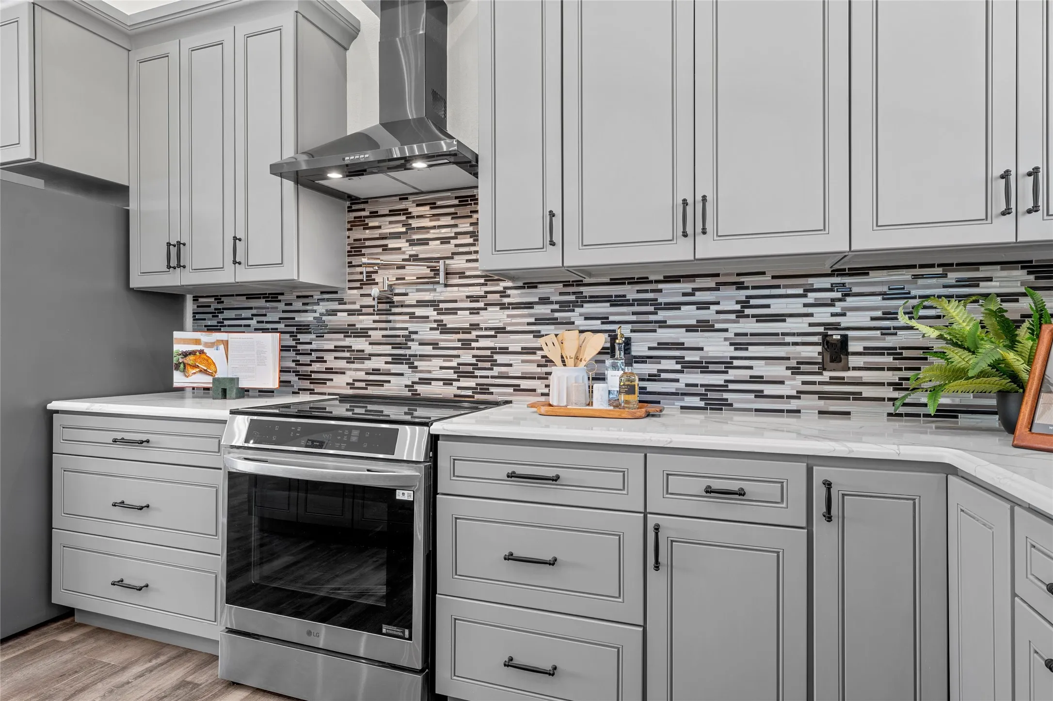 Single Family Residence For Sale in Mc Lennan County , 1404 S Robinson Drive, Robinson, Texas 76706, 3 Bedroom, 2 Bathroom, Garage spaces, 3,083 Sqft, built in 1968, Preowned, mls#21215143, Real Estate Agent in Robinson, Homes For Sale in Mc Lennan county, Homes For Sale in Robinson, Realtor in Robinson Texas, Real Estate Brokerage Independent Realty Texas, Luminita Cordes Realtor