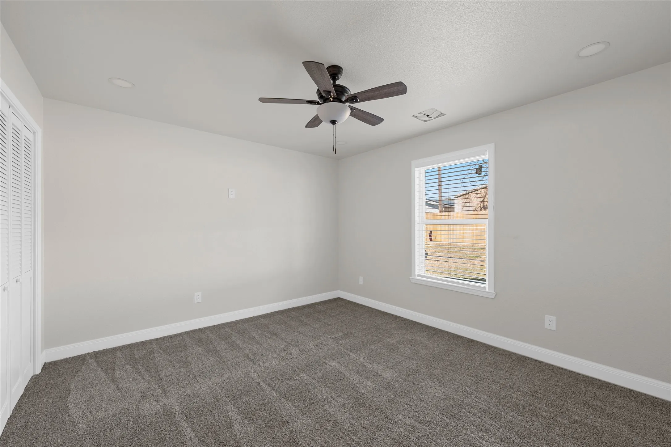 Single Family Residence For Sale in Mc Lennan County , 1404 S Robinson Drive, Robinson, Texas 76706, 3 Bedroom, 2 Bathroom, Garage spaces, 3,083 Sqft, built in 1968, Preowned, mls#21215143, Real Estate Agent in Robinson, Homes For Sale in Mc Lennan county, Homes For Sale in Robinson, Realtor in Robinson Texas, Real Estate Brokerage Independent Realty Texas, Luminita Cordes Realtor