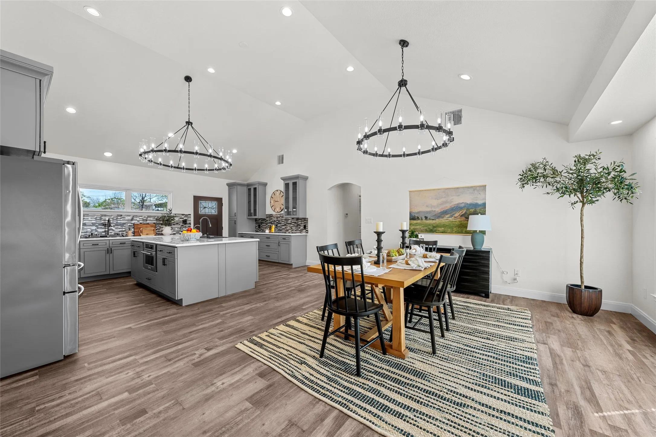 Single Family Residence For Sale in Mc Lennan County , 1404 S Robinson Drive, Robinson, Texas 76706, 3 Bedroom, 2 Bathroom, Garage spaces, 3,083 Sqft, built in 1968, Preowned, mls#21215143, Real Estate Agent in Robinson, Homes For Sale in Mc Lennan county, Homes For Sale in Robinson, Realtor in Robinson Texas, Real Estate Brokerage Independent Realty Texas, Luminita Cordes Realtor