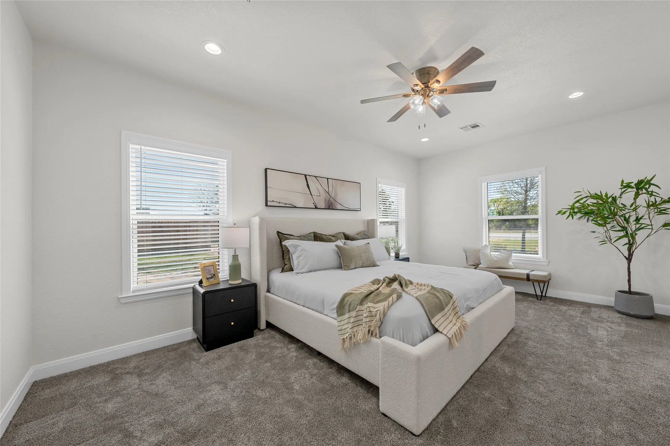 Single Family Residence For Sale in Mc Lennan County , 1404 S Robinson Drive, Robinson, Texas 76706, 3 Bedroom, 2 Bathroom, Garage spaces, 3,083 Sqft, built in 1968, Preowned, mls#21215143, Real Estate Agent in Robinson, Homes For Sale in Mc Lennan county, Homes For Sale in Robinson, Realtor in Robinson Texas, Real Estate Brokerage Independent Realty Texas, Luminita Cordes Realtor