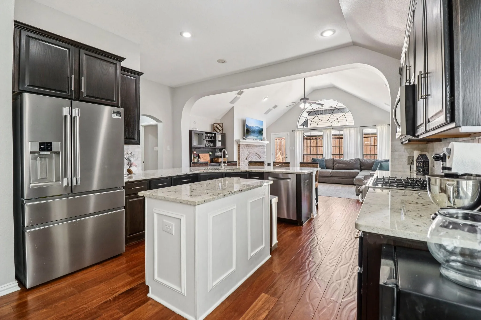 Plenty of cabinet space and counter space for cooking and serving!