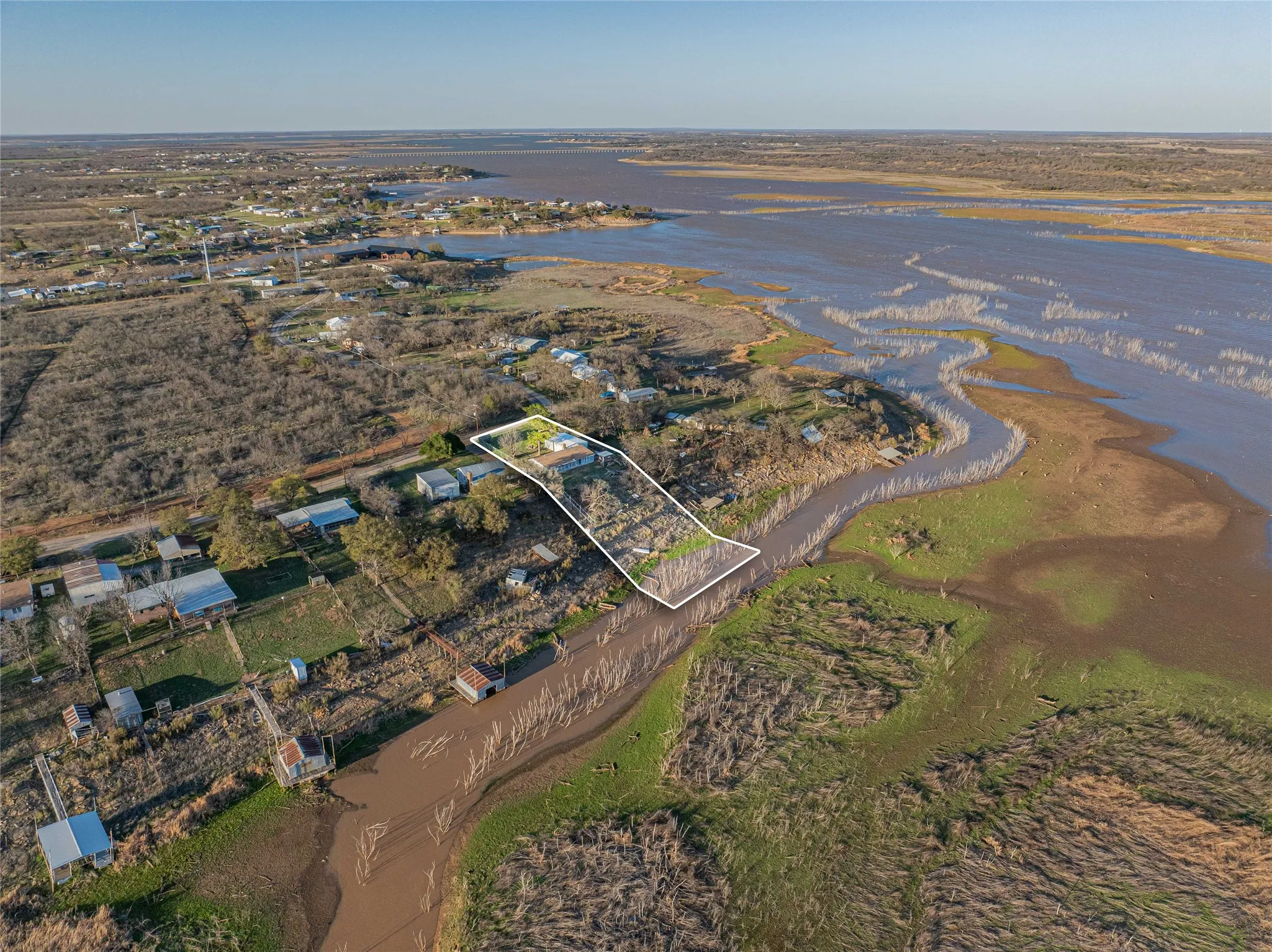 Single Family Residence For Sale in Stephens County , 6983 County Road 304, Breckenridge, Texas 76424, 2 Bedroom, 1 Bathroom, 1 Garage spaces, 1,458 Sqft, built in 1946, mls#21210471, Real Estate Agent in Breckenridge, Homes For Sale in Stephens county, Homes For Sale in Breckenridge, Realtor in Breckenridge Texas, Real Estate Brokerage Independent Realty Texas, Luminita Cordes Realtor