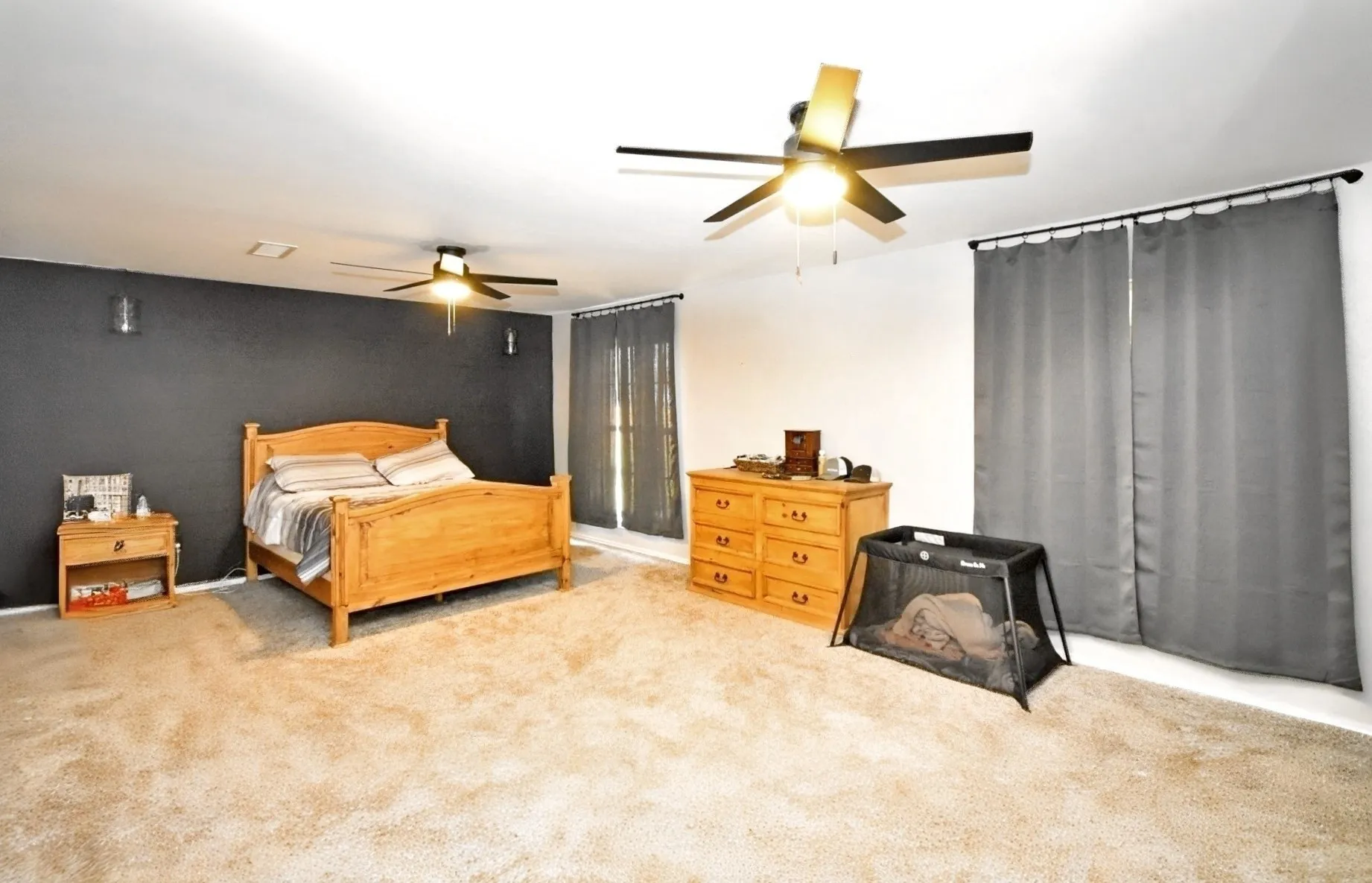Single Family Residence For Sale in Wood County , 802 W Coke Road, Winnsboro, Texas 75494, 3 Bedroom, 3 Bathroom, Garage spaces, 4,799 Sqft, built in 1980, Preowned, mls#21214453, Real Estate Agent in Winnsboro, Homes For Sale in Wood county, Homes For Sale in Winnsboro, Realtor in Winnsboro Texas, Real Estate Brokerage Independent Realty Texas, Luminita Cordes Realtor