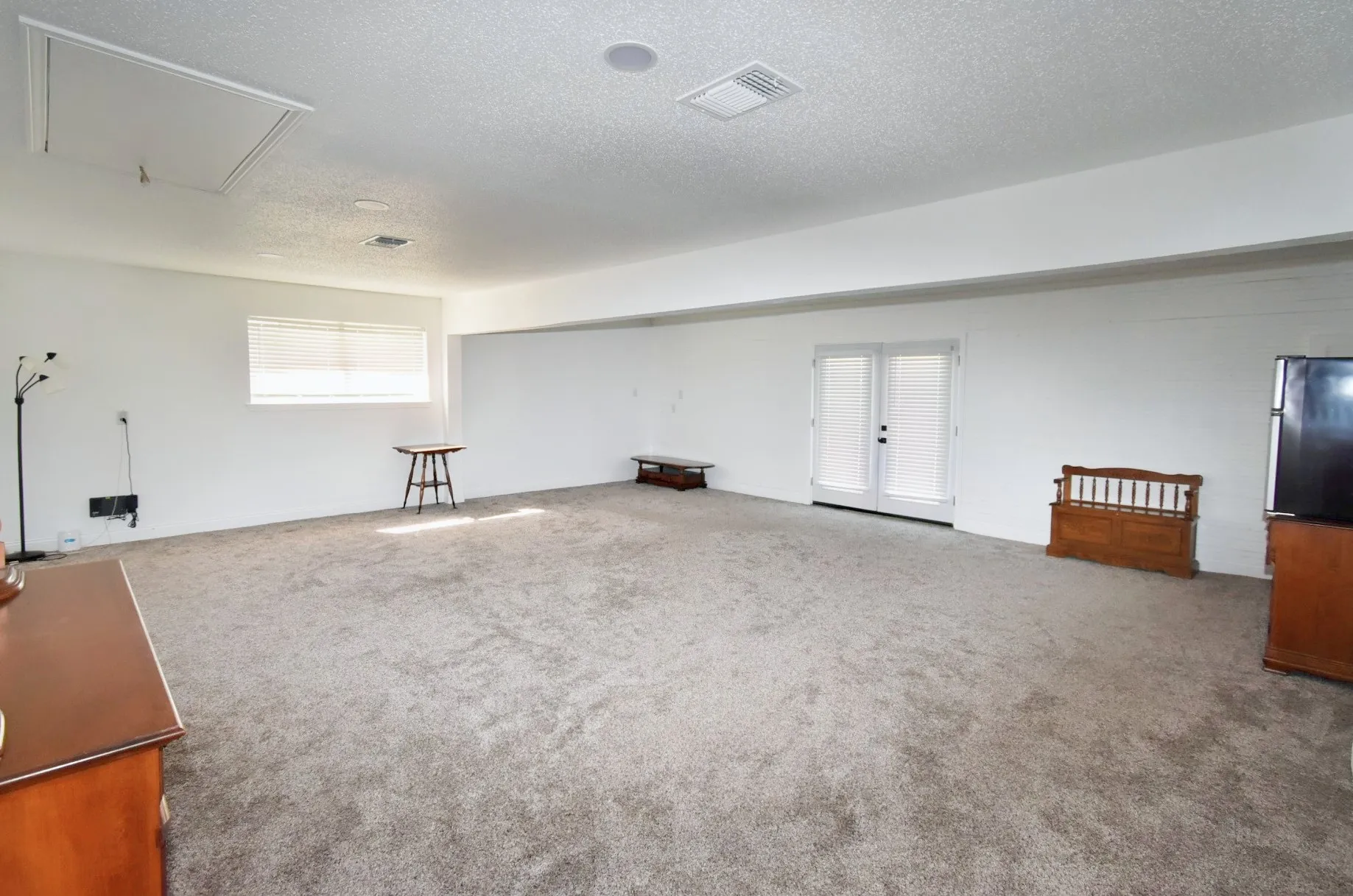 Single Family Residence For Sale in Wood County , 802 W Coke Road, Winnsboro, Texas 75494, 3 Bedroom, 3 Bathroom, Garage spaces, 4,799 Sqft, built in 1980, Preowned, mls#21214453, Real Estate Agent in Winnsboro, Homes For Sale in Wood county, Homes For Sale in Winnsboro, Realtor in Winnsboro Texas, Real Estate Brokerage Independent Realty Texas, Luminita Cordes Realtor