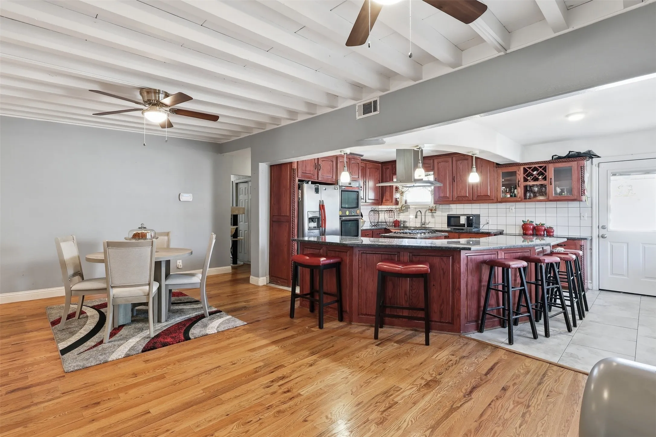Single Family Residence For Sale in Tarrant County , 4775 Rector Avenue, Fort Worth, Texas 76133, 5 Bedroom, 4 Bathroom, Garage spaces, 2,059 Sqft, built in 1953, Preowned, mls#21214956, Real Estate Agent in Fort Worth, Homes For Sale in Tarrant county, Homes For Sale in Fort Worth, Realtor in Fort Worth Texas, Real Estate Brokerage Independent Realty Texas, Luminita Cordes Realtor