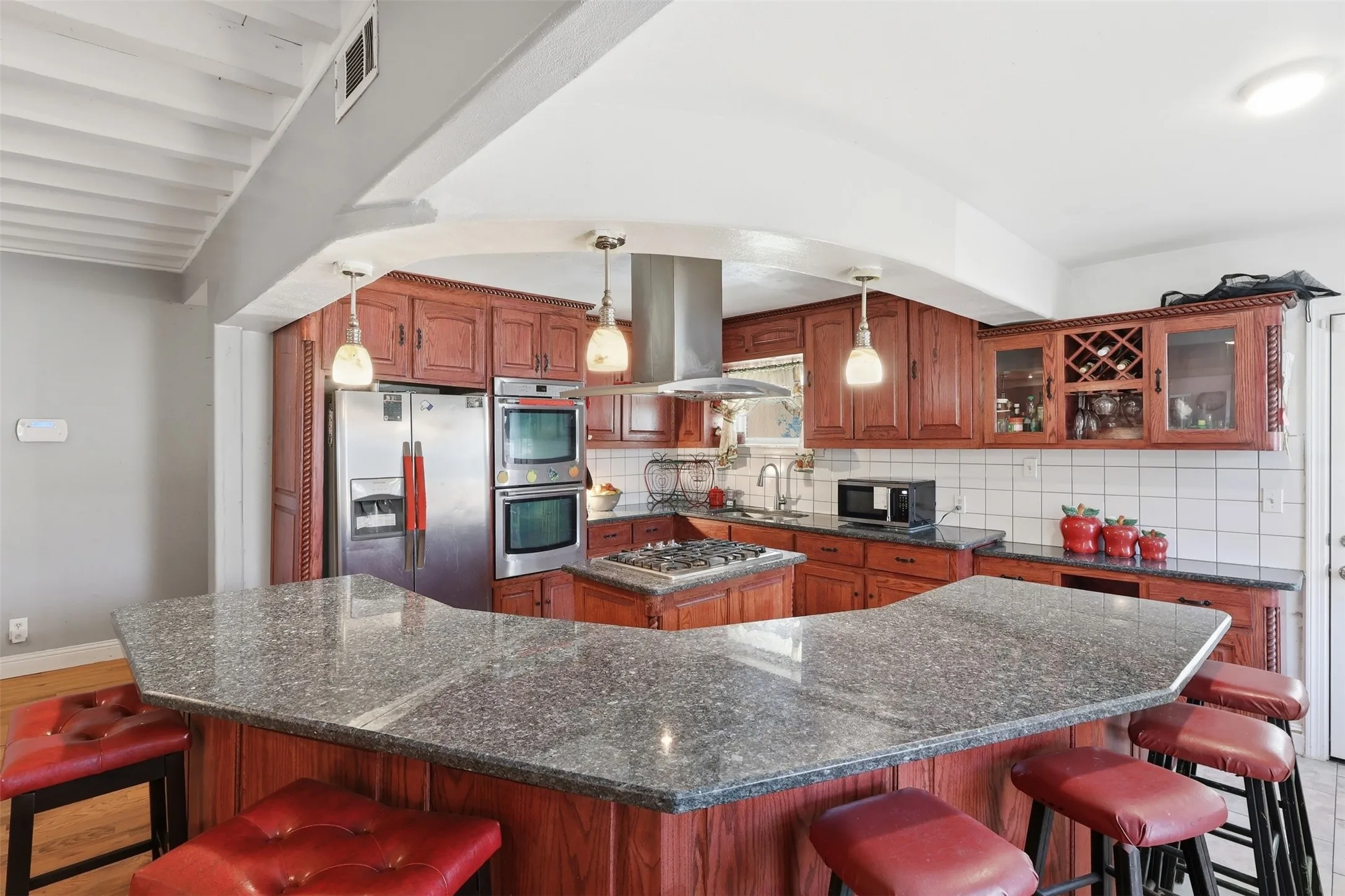 Single Family Residence For Sale in Tarrant County , 4775 Rector Avenue, Fort Worth, Texas 76133, 5 Bedroom, 4 Bathroom, Garage spaces, 2,059 Sqft, built in 1953, Preowned, mls#21214956, Real Estate Agent in Fort Worth, Homes For Sale in Tarrant county, Homes For Sale in Fort Worth, Realtor in Fort Worth Texas, Real Estate Brokerage Independent Realty Texas, Luminita Cordes Realtor