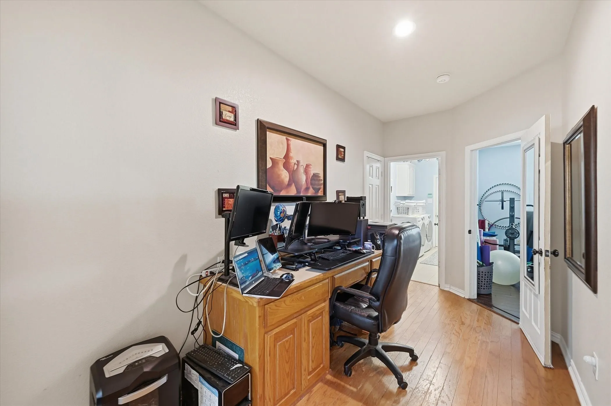 Single Family Residence For Sale in Tarrant County , 5 Scramble Court, Mansfield, Texas 76063, 4 Bedroom, 3 Bathroom, 3 Garage spaces, 3,493 Sqft, built in 2001, Preowned, mls#21214241, Real Estate Agent in Mansfield, Homes For Sale in Tarrant county, Homes For Sale in Mansfield, Realtor in Mansfield Texas, Real Estate Brokerage Independent Realty Texas, Luminita Cordes Realtor